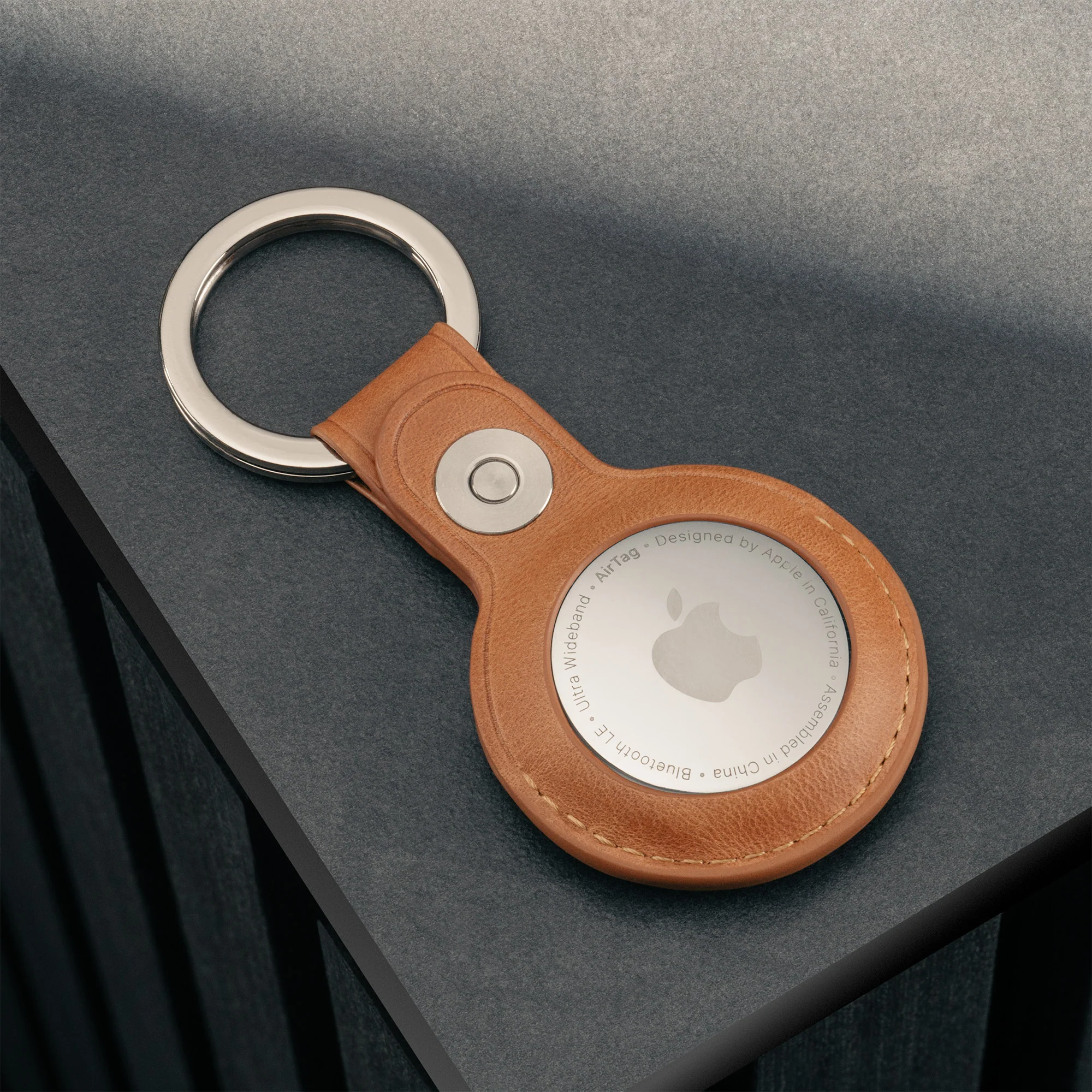 Leather AirTag Keyring - Image 11