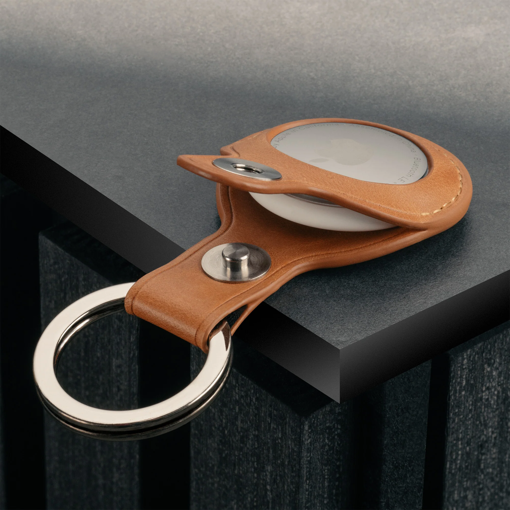 Leather AirTag Keyring - Image 13