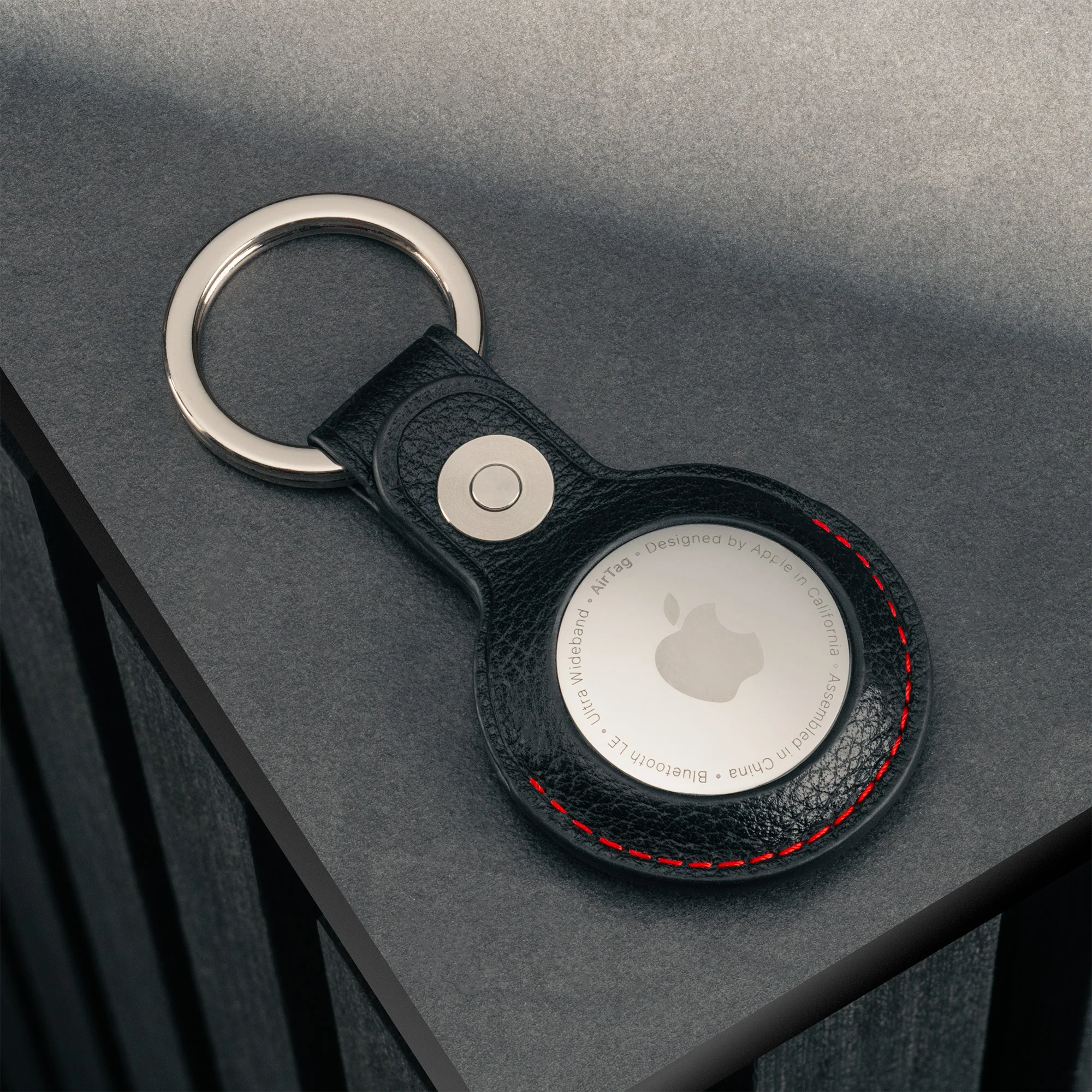 Leather AirTag Keyring - Image 7