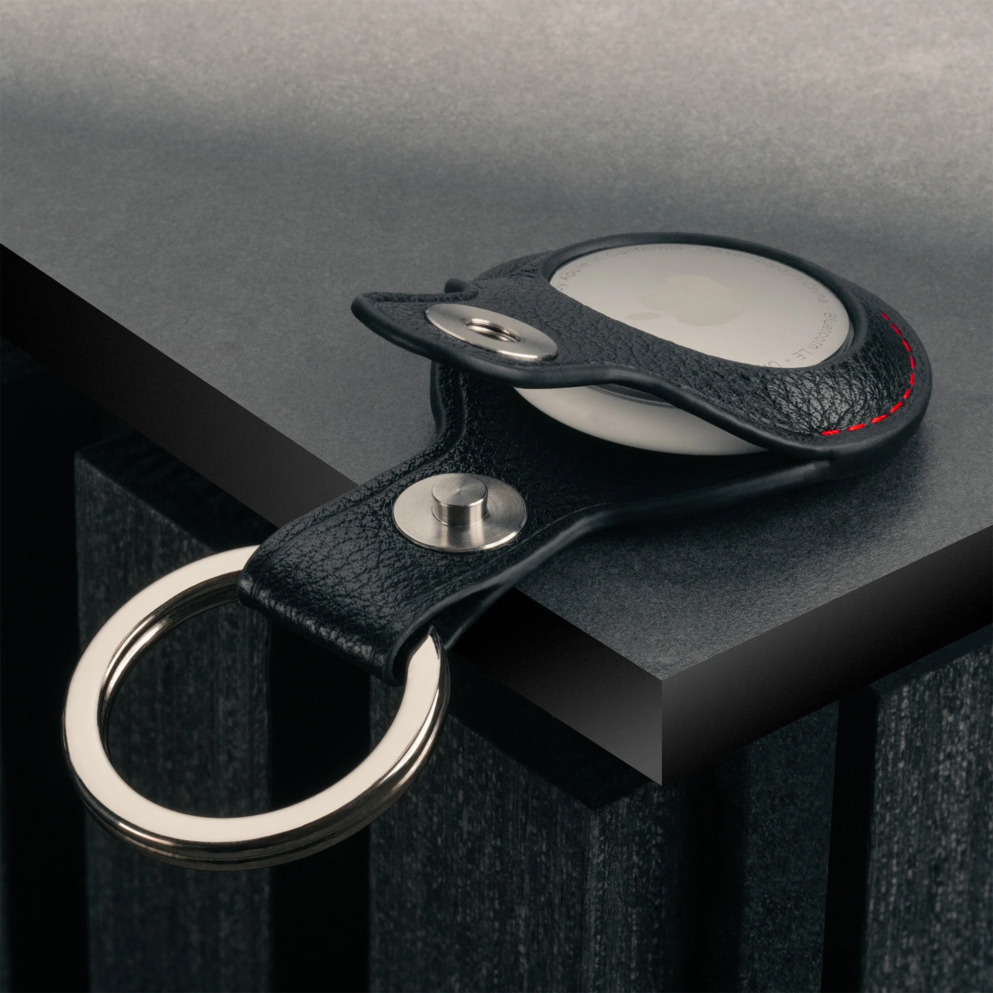 Leather AirTag Keyring - Image 9