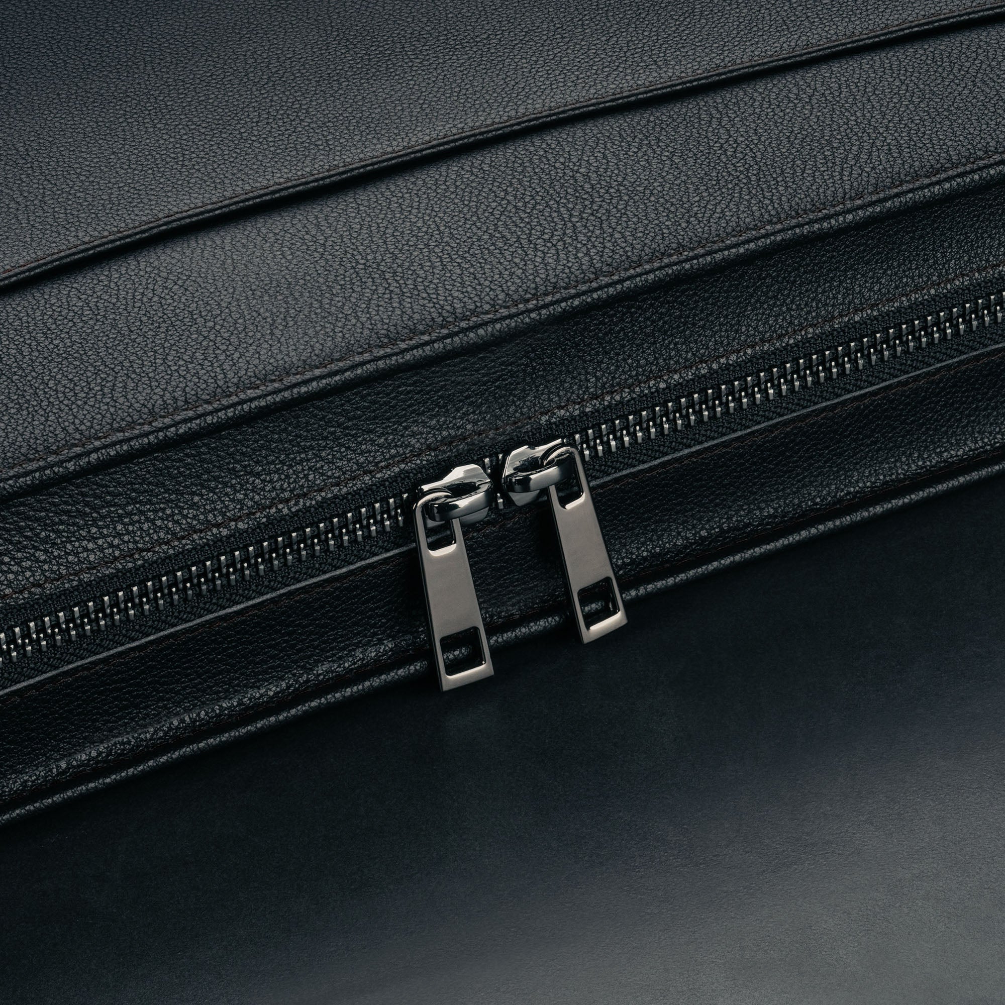 Leather Zipped A4 Conference Folder / Portfolio - Image 16