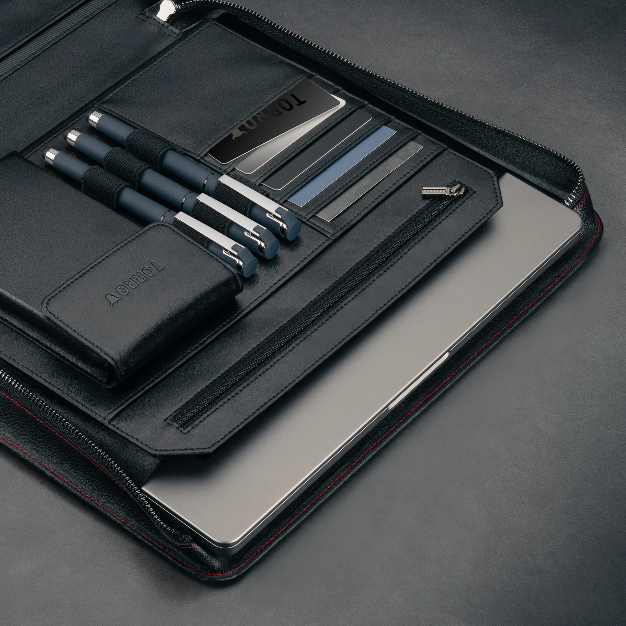 Leather Zipped A4 Conference Folder / Portfolio - Image 7