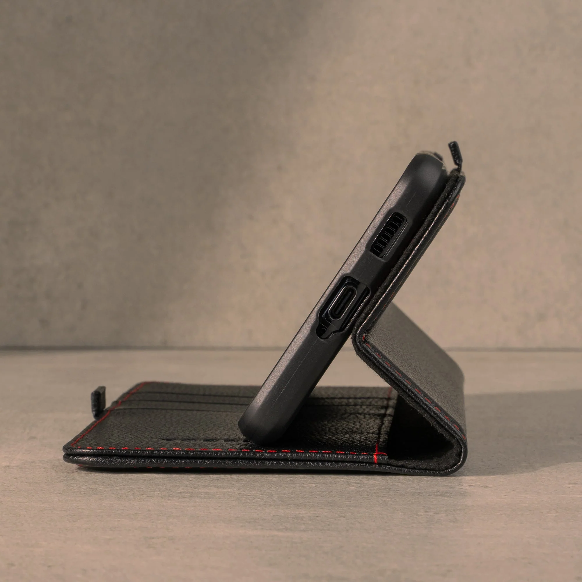 Galaxy S21 Ultra 5G Leather Case (with stand function) - Image 3