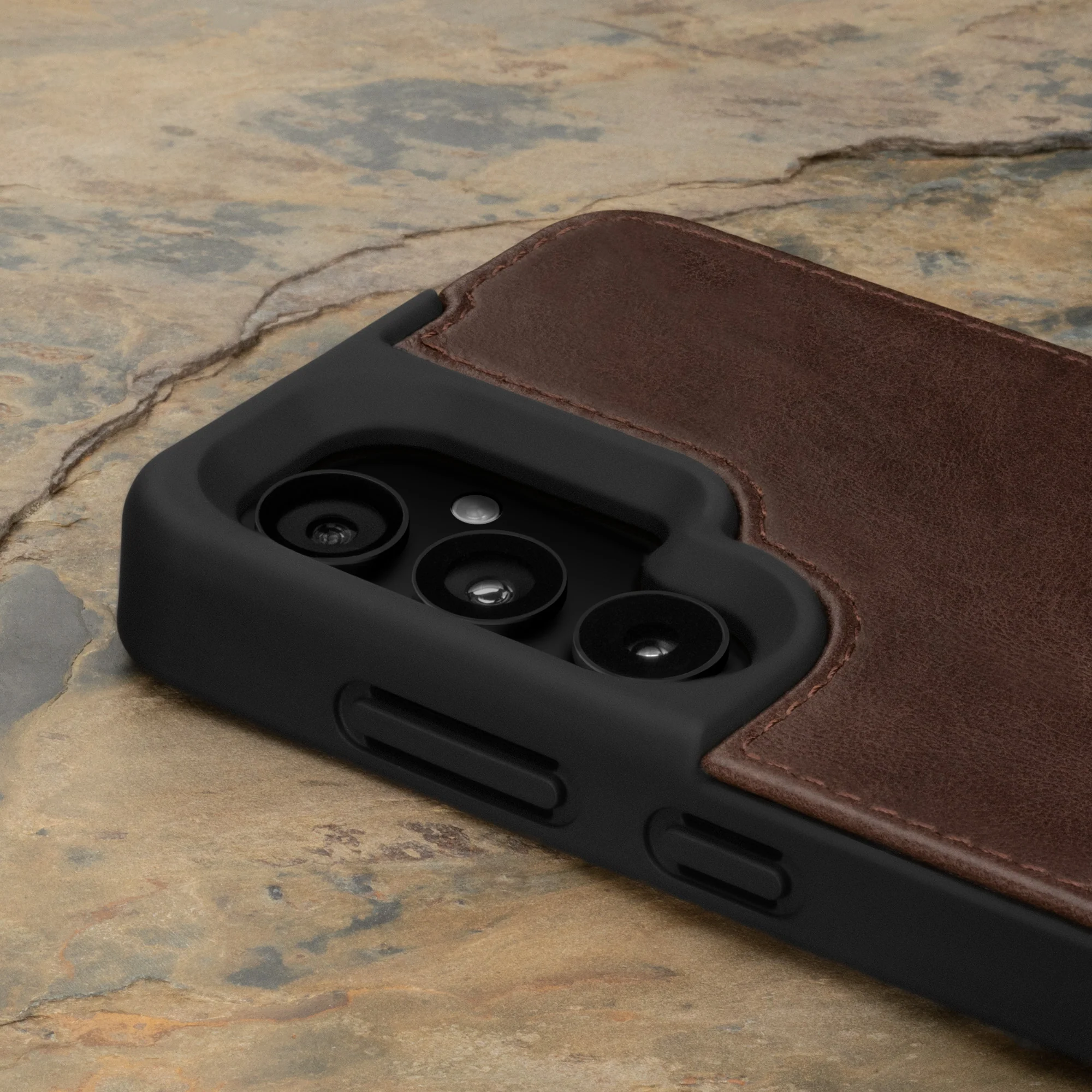 Galaxy S24 Leather Bumper Case - Image 4