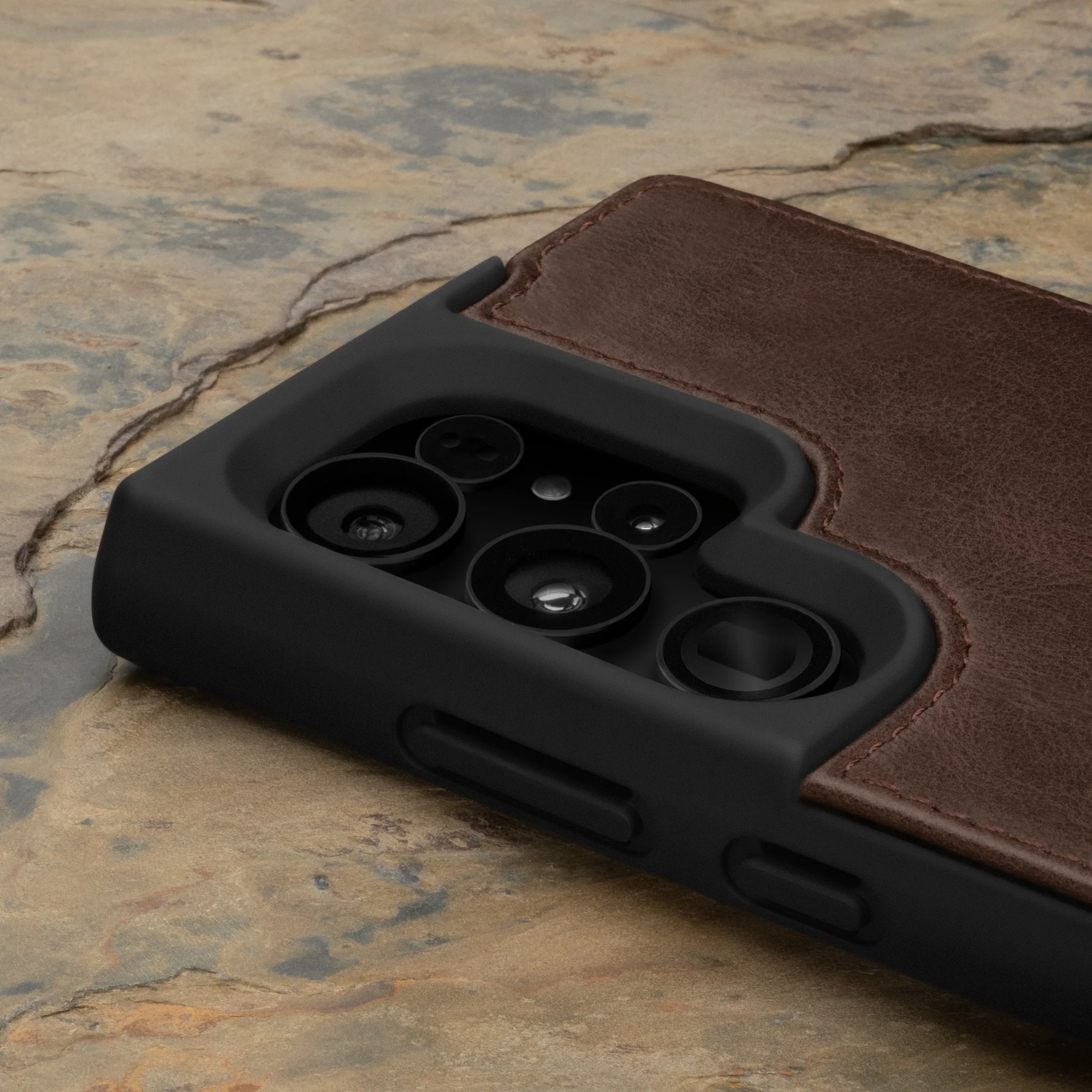 Galaxy S24 Ultra Leather Bumper Case - Image 9
