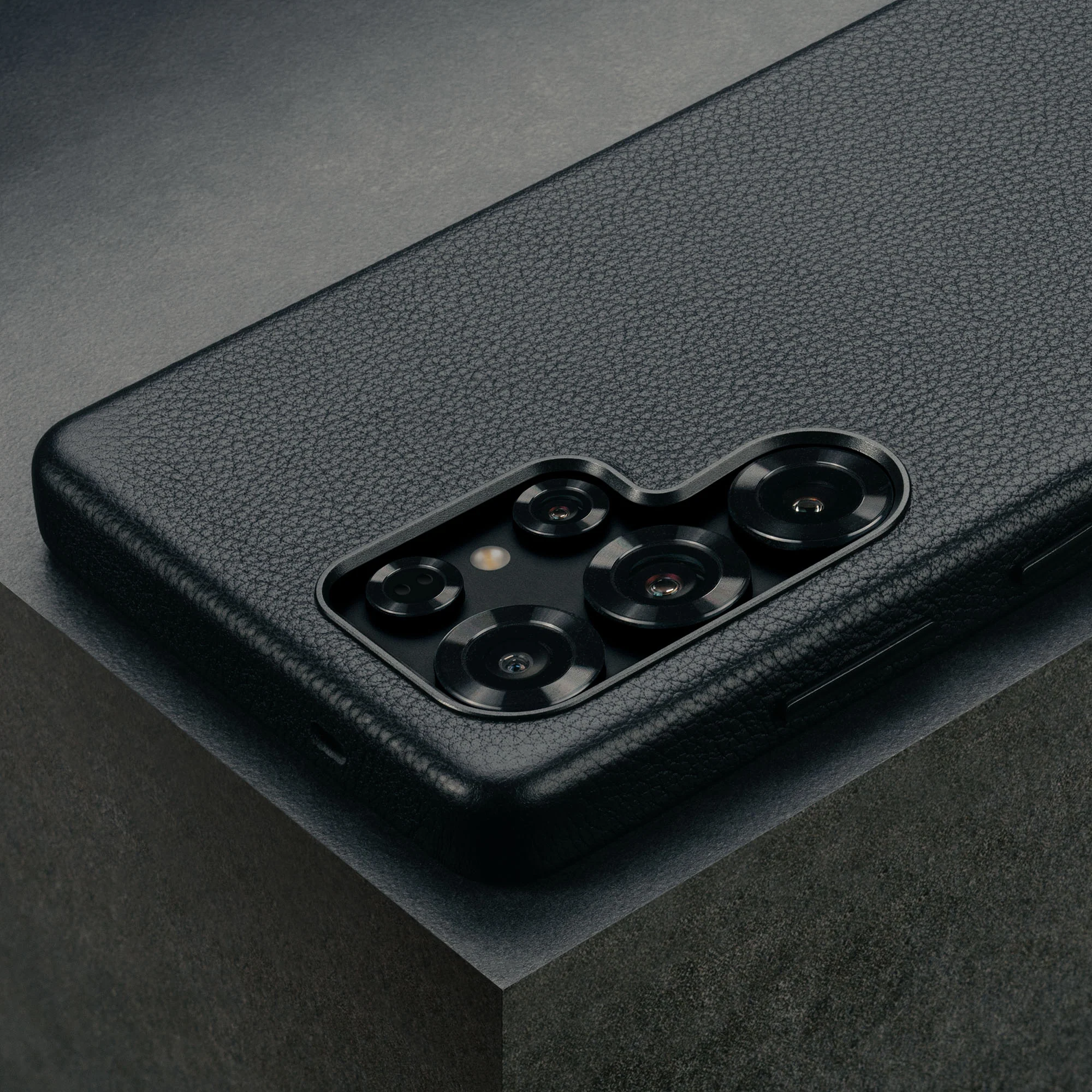 Galaxy S25 Ultra Leather Bumper Case (Qi2/MagSafe Charging Compatible) - Image 6