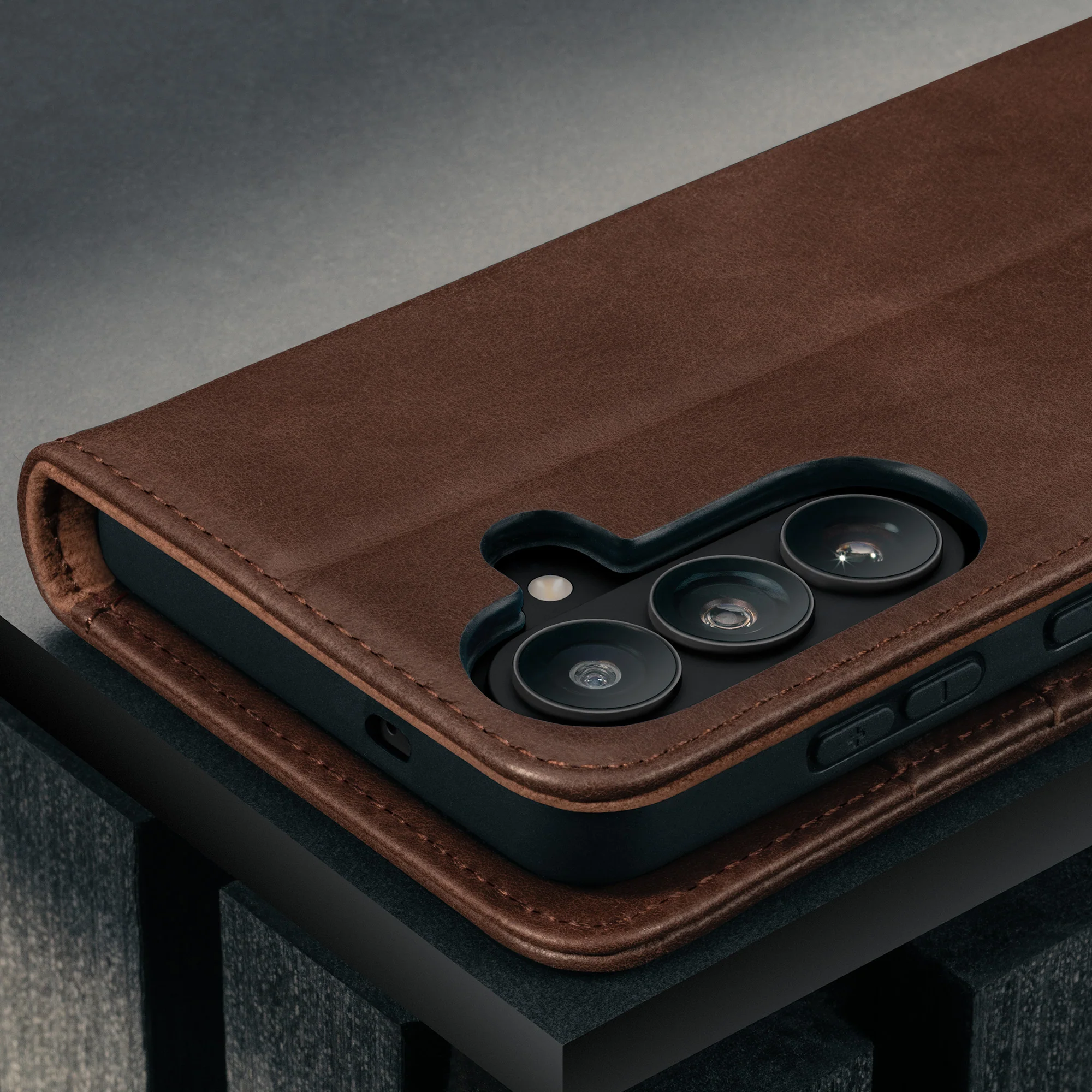 Galaxy S26+ Leather Case (with Stand Function) - Image 10