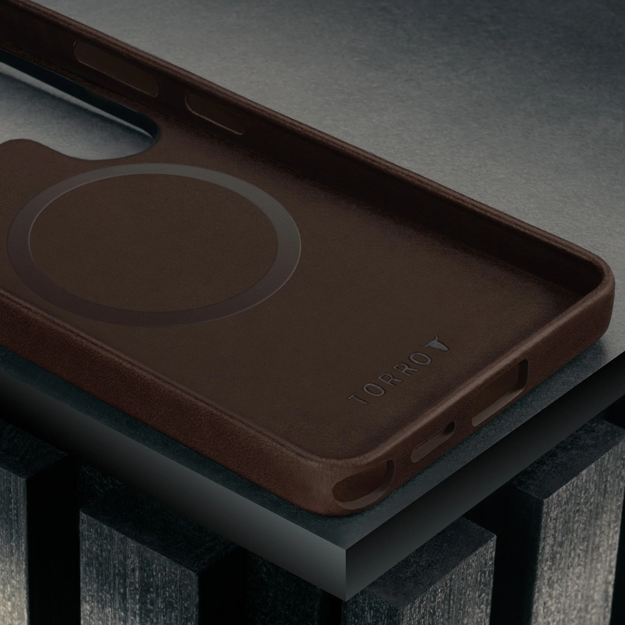 Galaxy S26 Ultra Leather Bumper Case - Image 15