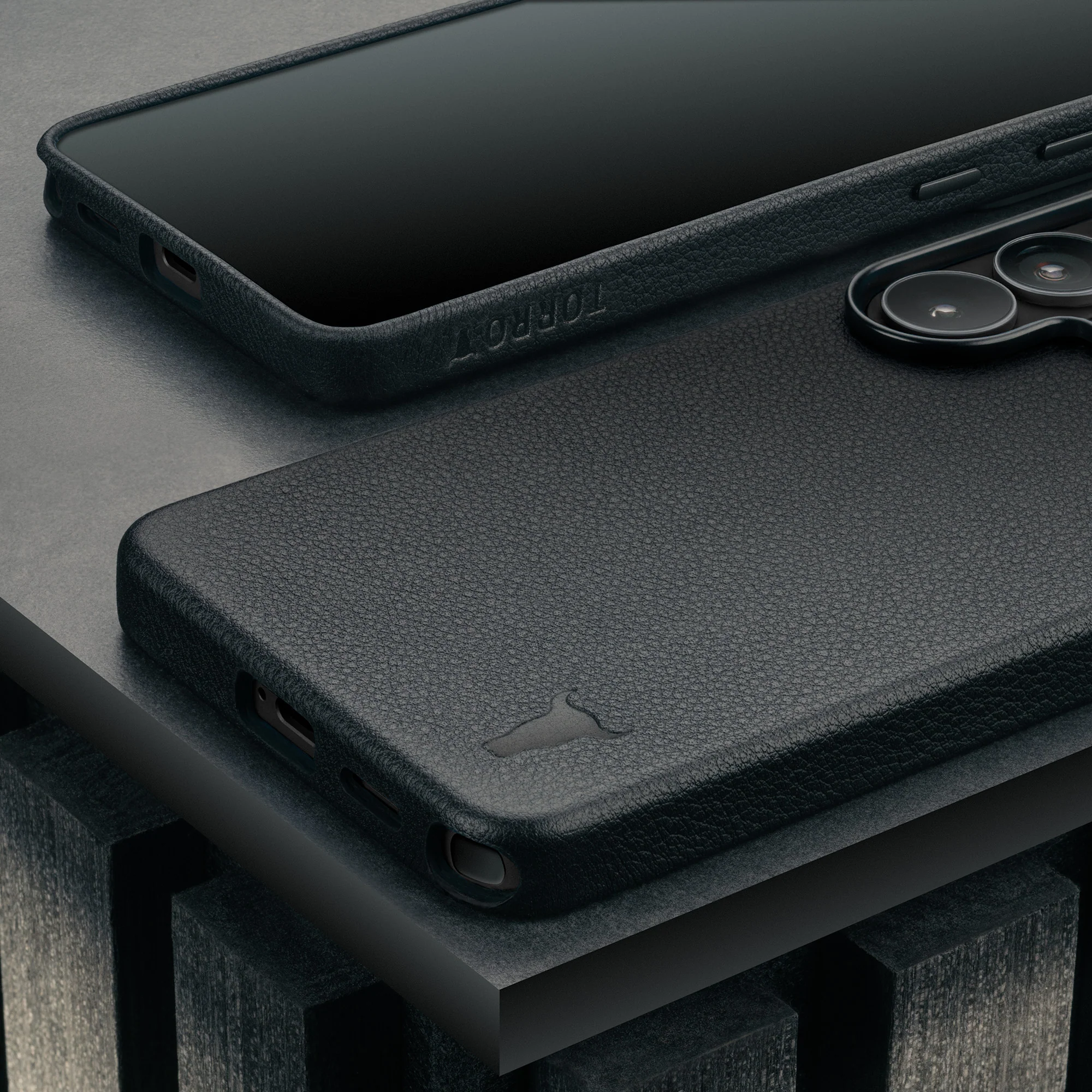 Galaxy S26 Ultra Leather Bumper Case - Image 8