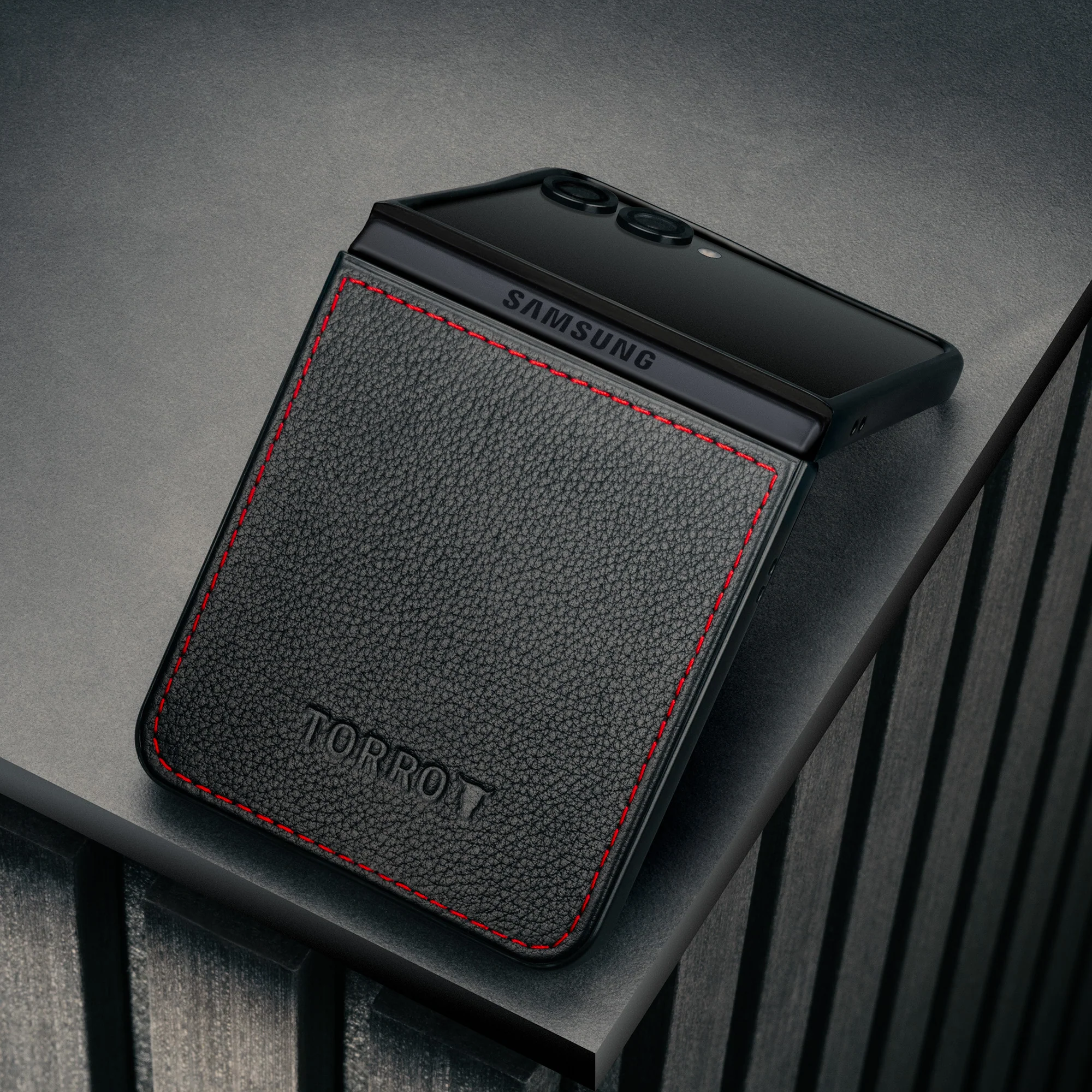 Galaxy Z Flip7 Leather Case - Image 5