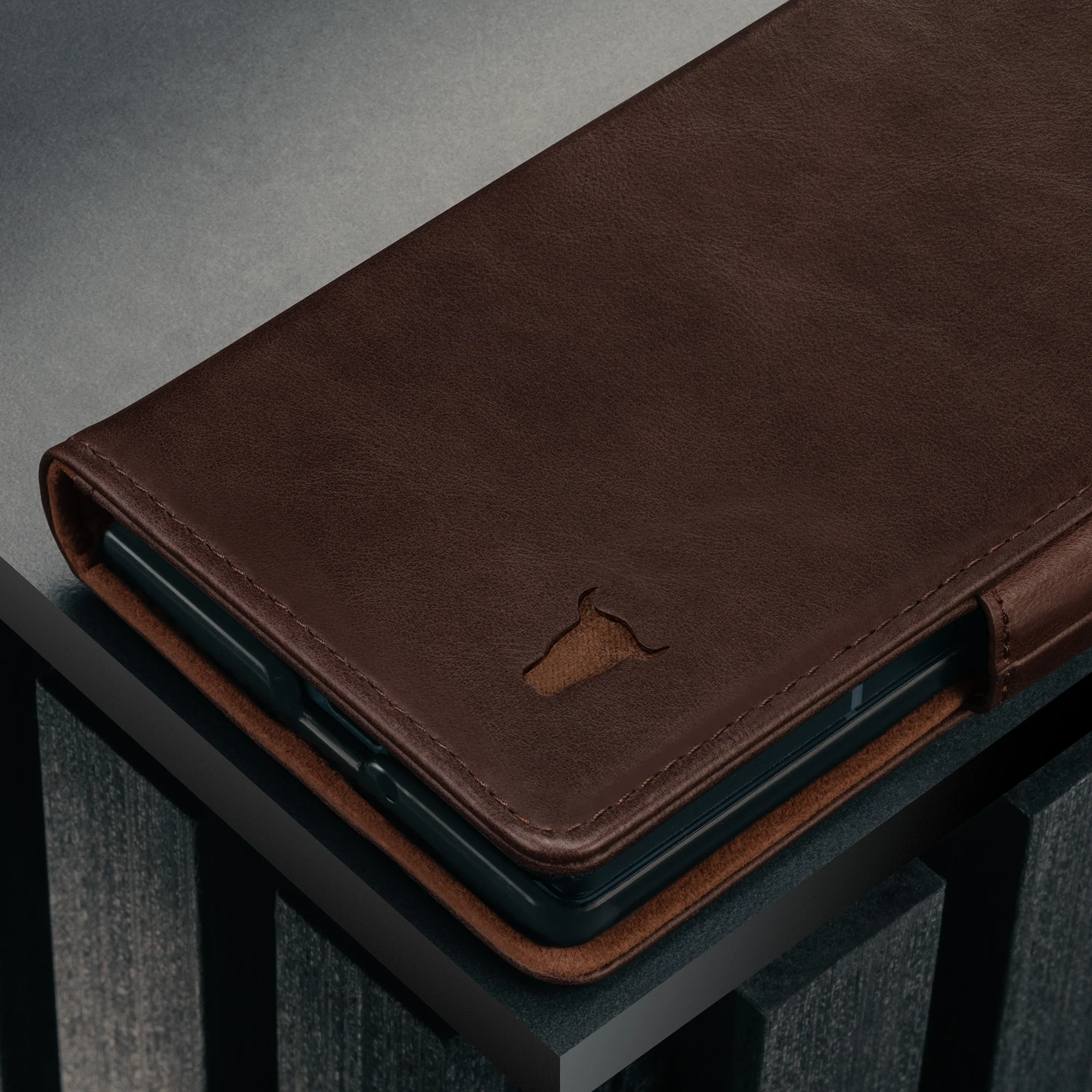 Galaxy Z Fold7 Leather Case - Image 15