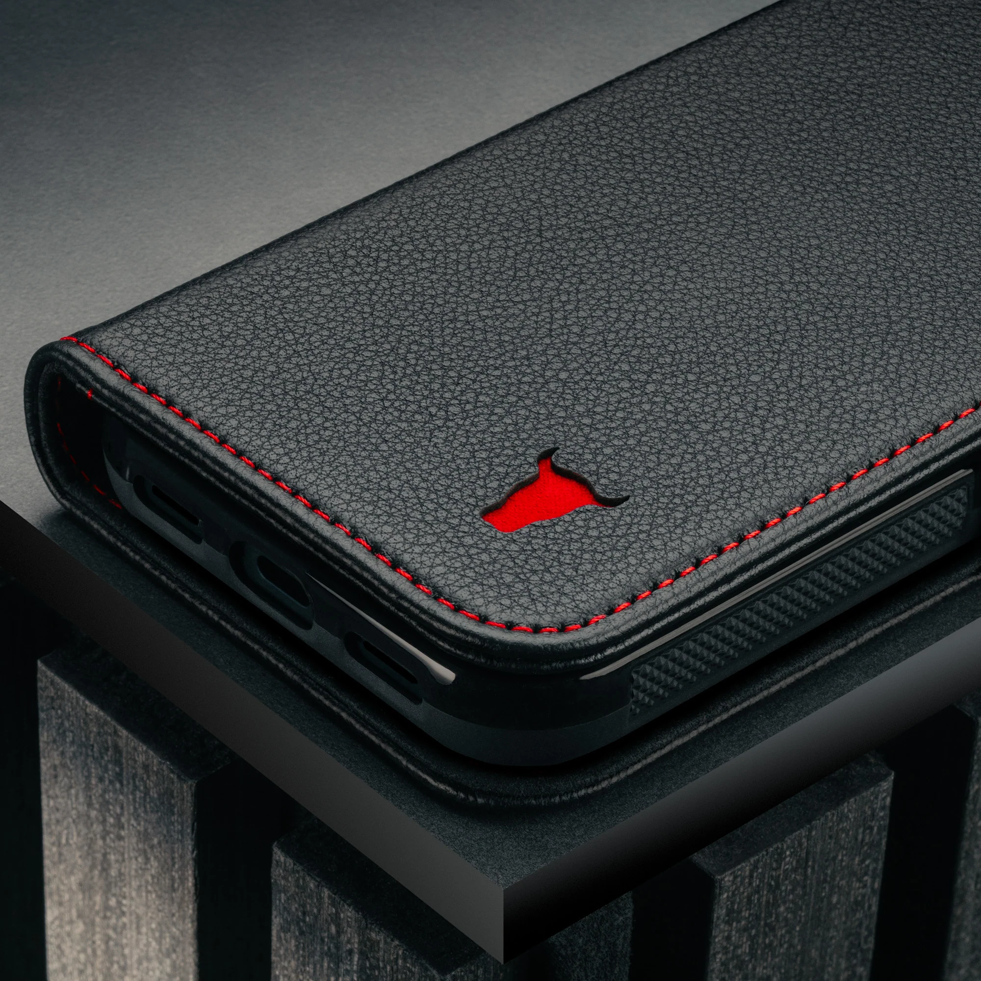 Google Pixel 10a Leather Case (with Stand Function) - Image 6