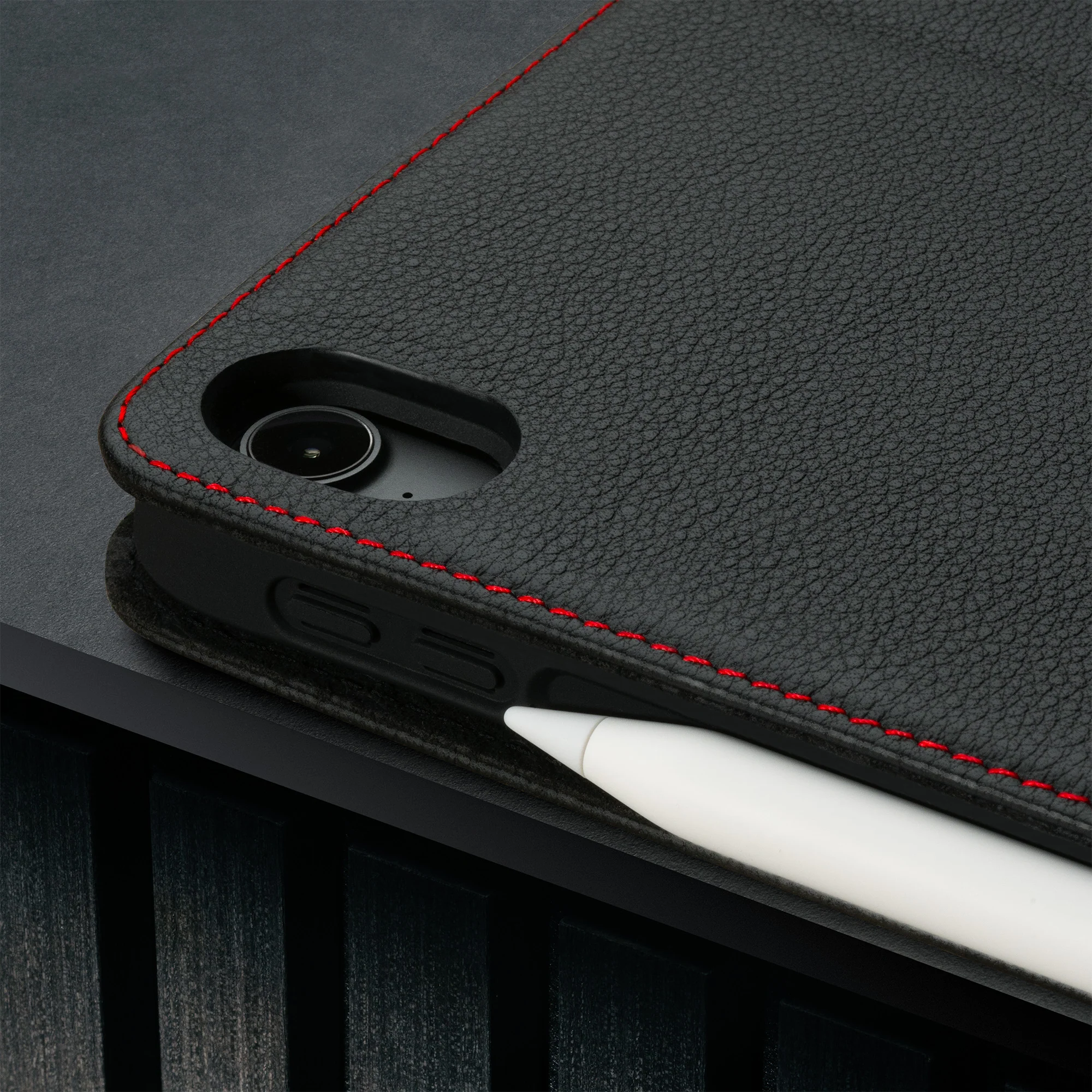 iPad Air 11" Leather Case (M2/M3/M4) - Image 9