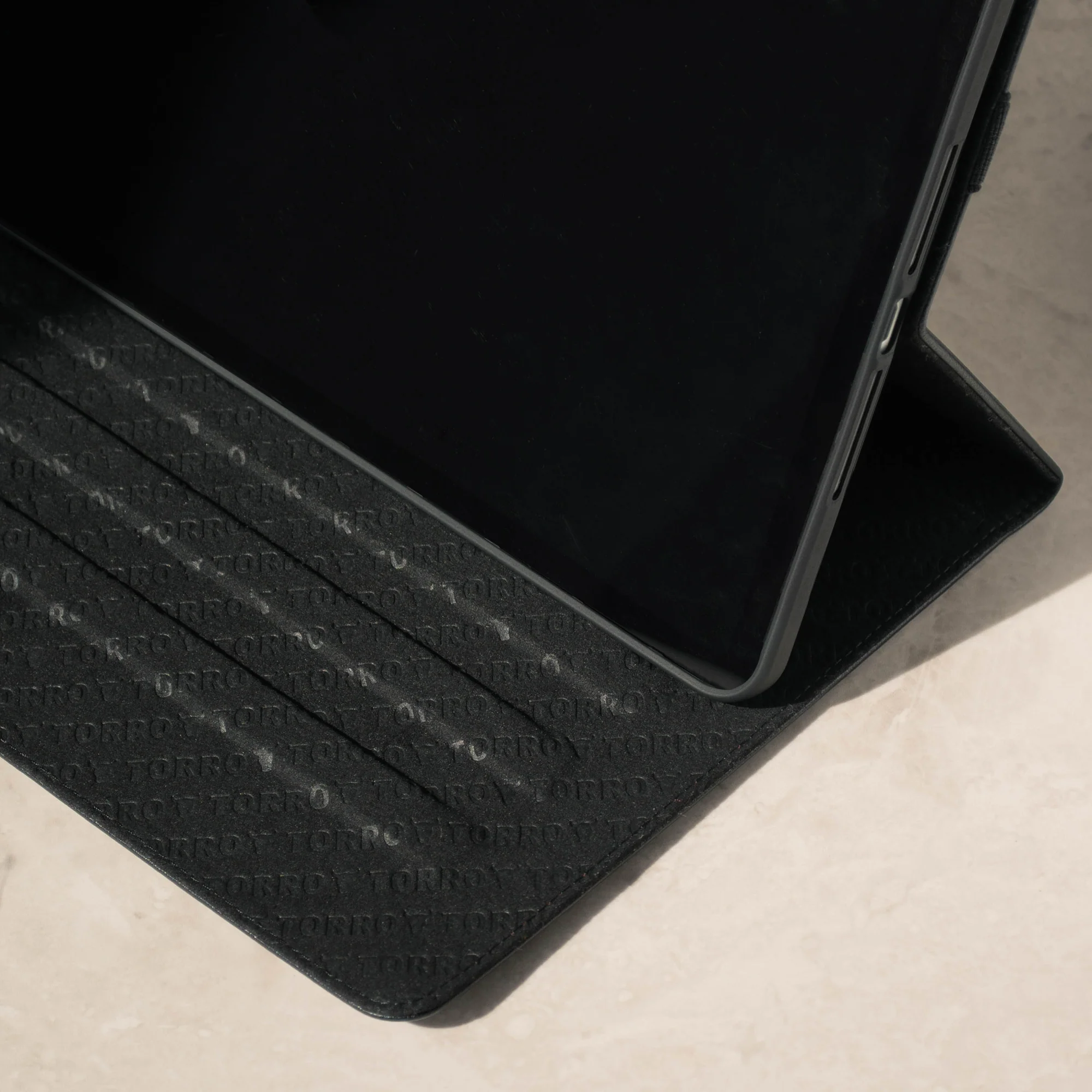 iPad 10.2" Leather Case (9th, 8th & 7th Gen) - Image 4