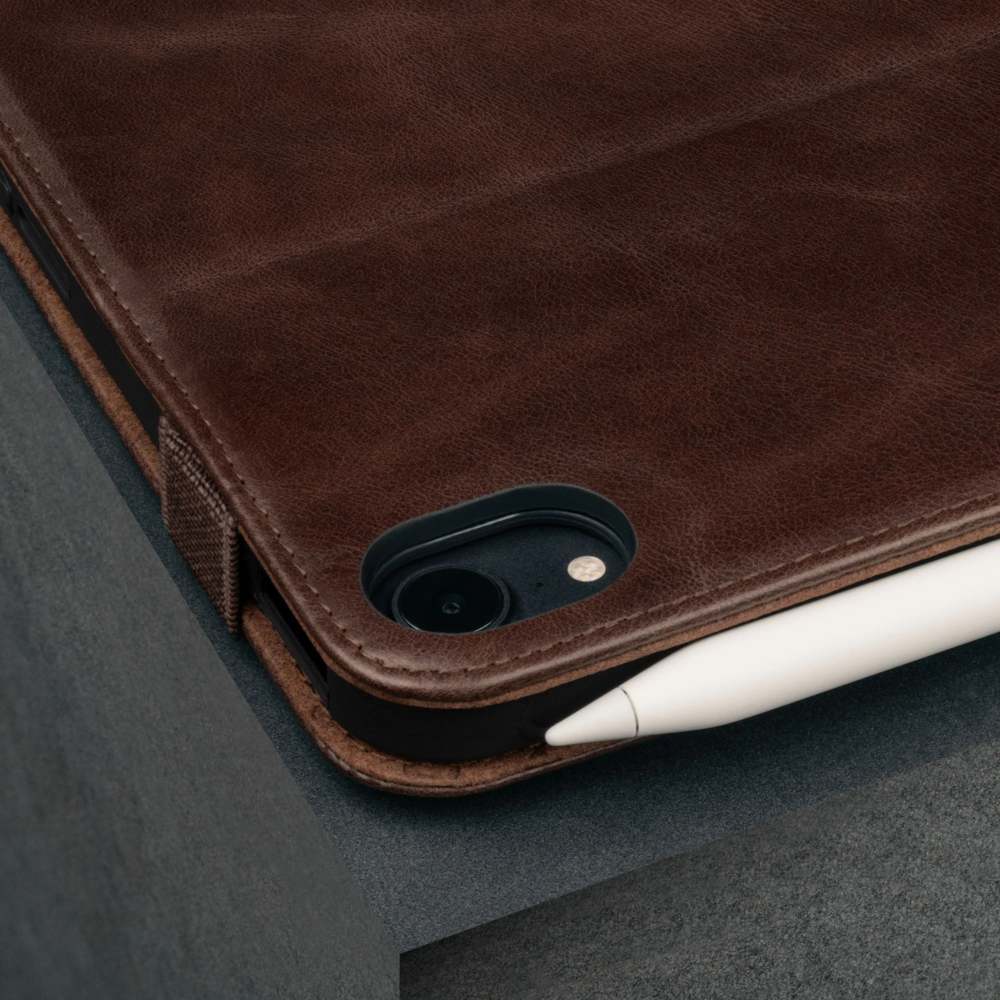 iPad Mini 7 Leather Case (7th Gen - A17 Pro) - Image 12