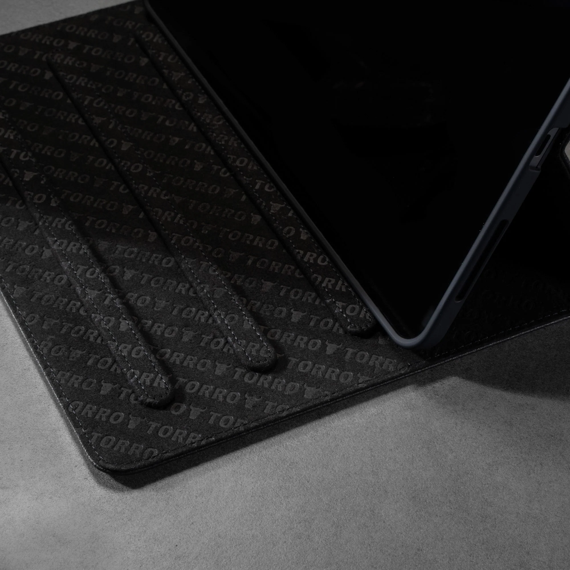iPad Pro 12.9" Leather Case (6th, 5th & 4th Gen) - Image 5