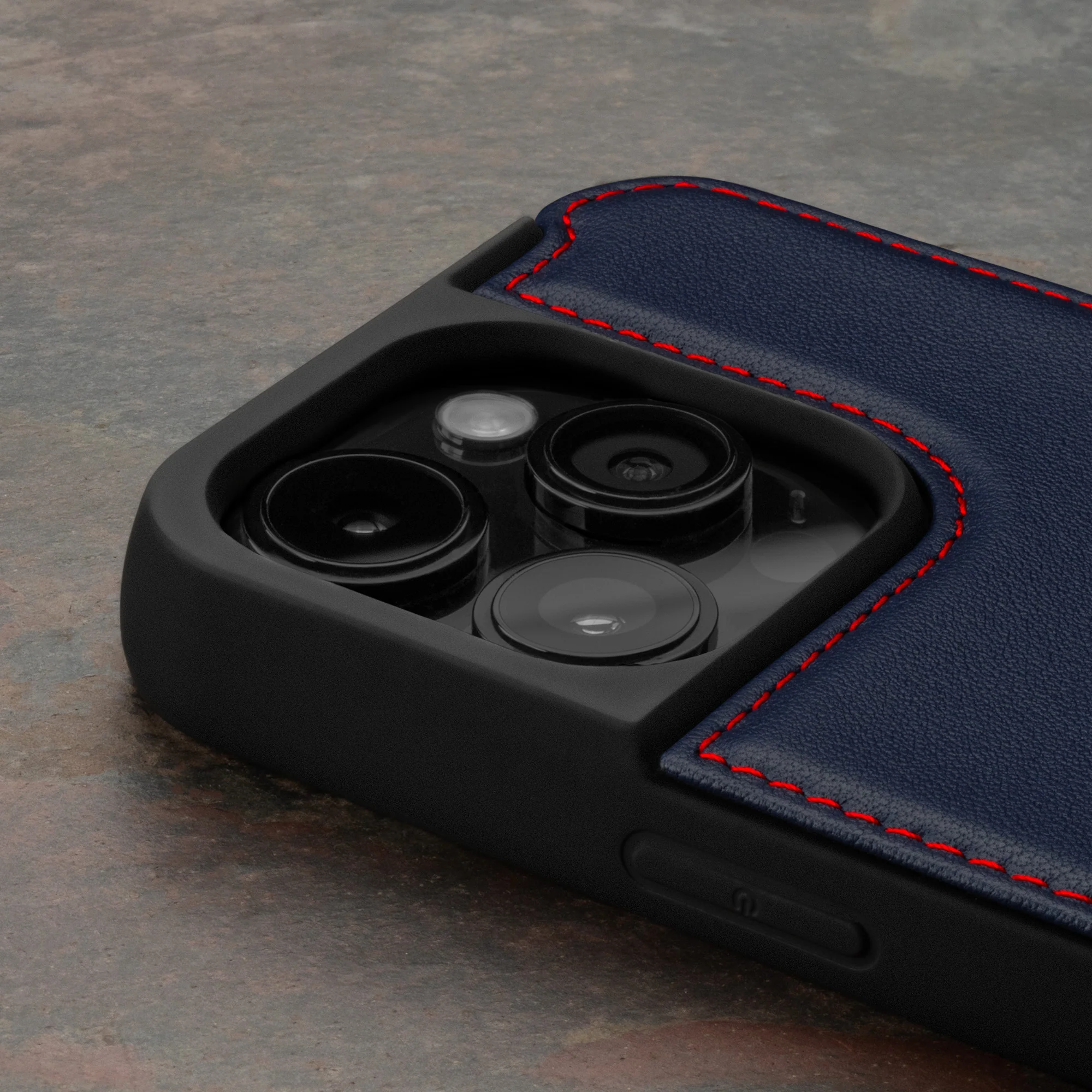 iPhone 15 Pro Leather Bumper Case - Image 3
