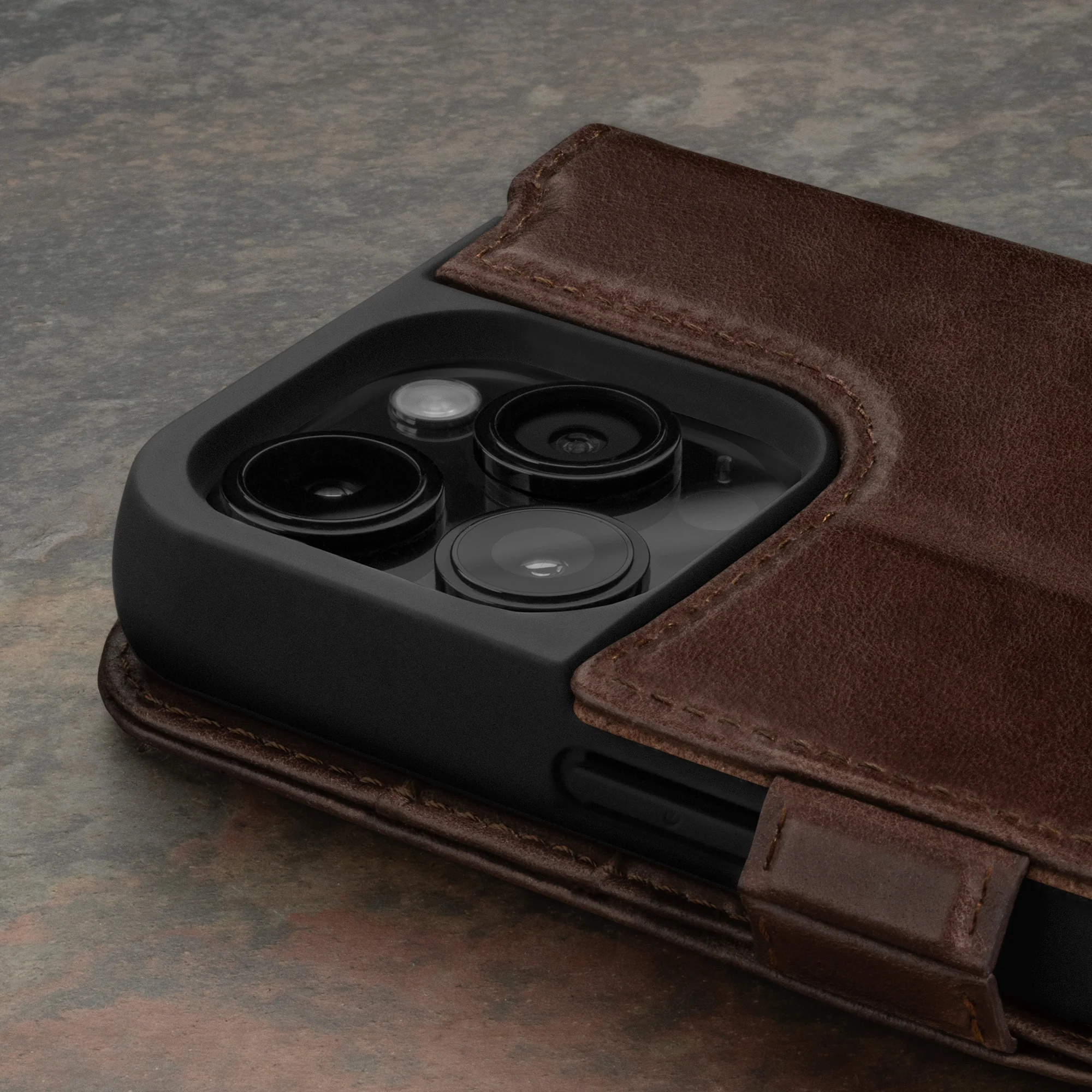iPhone 15 Pro Leather Wallet Case v2.0 (MagSafe Charging) - Image 21