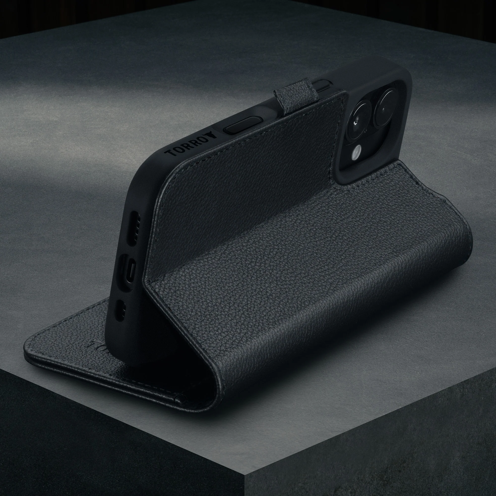 iPhone 16 Leather Wallet Case (MagSafe Charging) - Image 31