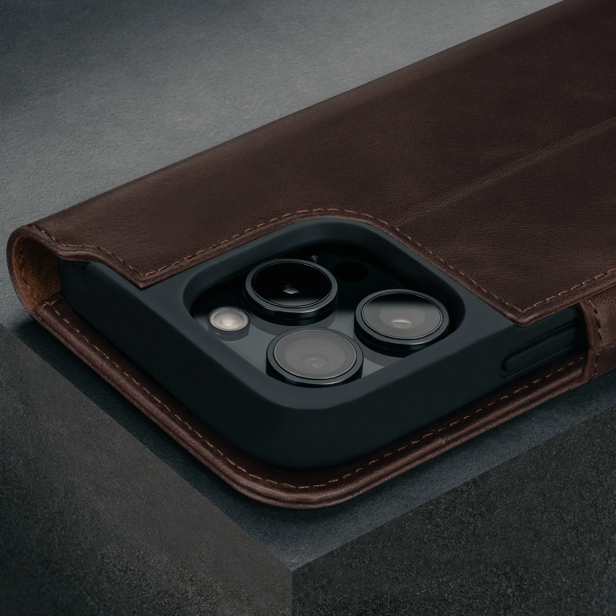 iPhone 16 Pro Leather Wallet Case (MagSafe Charging) - Image 15