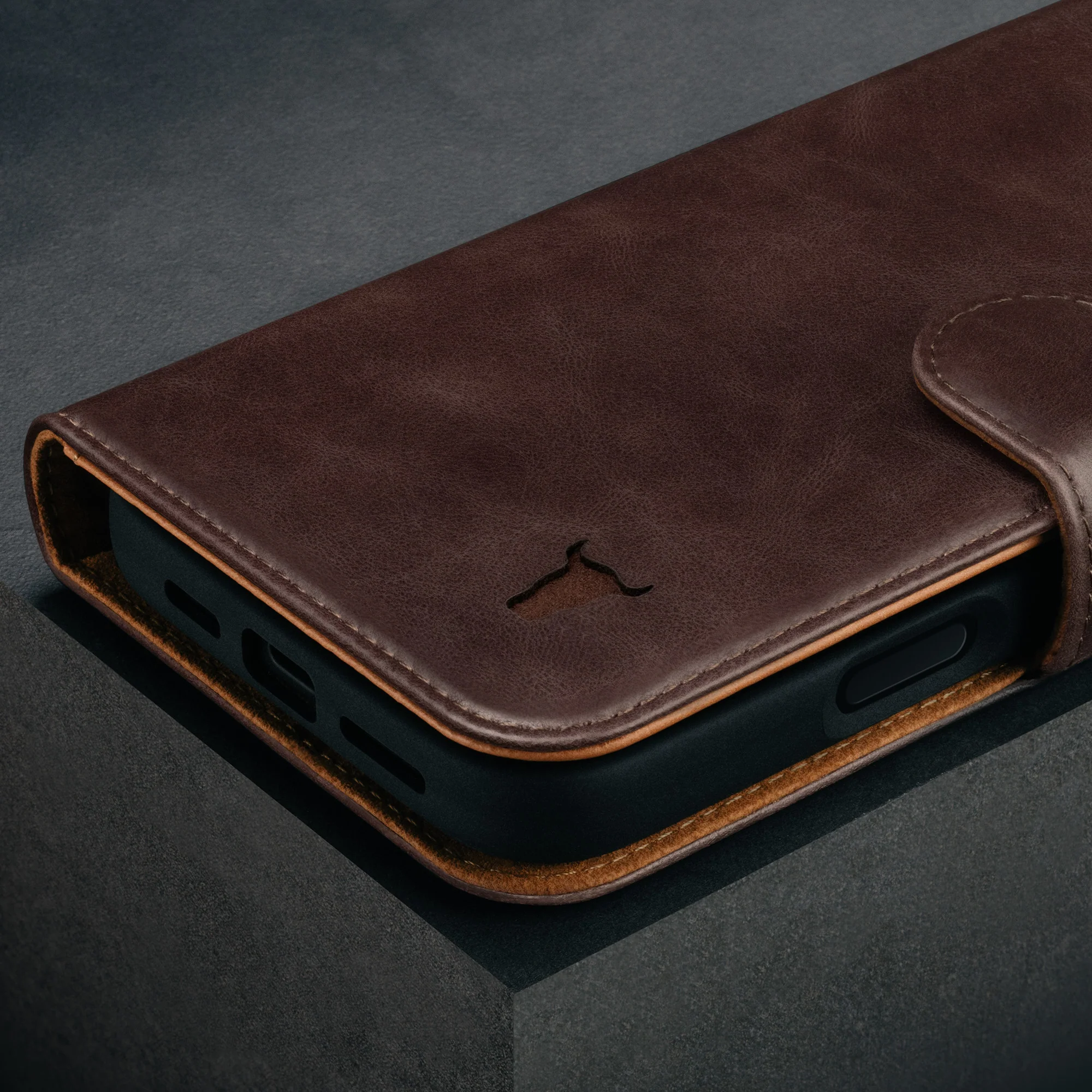 iPhone 16 Pro Max Leather Wallet Case (with Detachable Cover & MagSafe Compatible) - Image 24