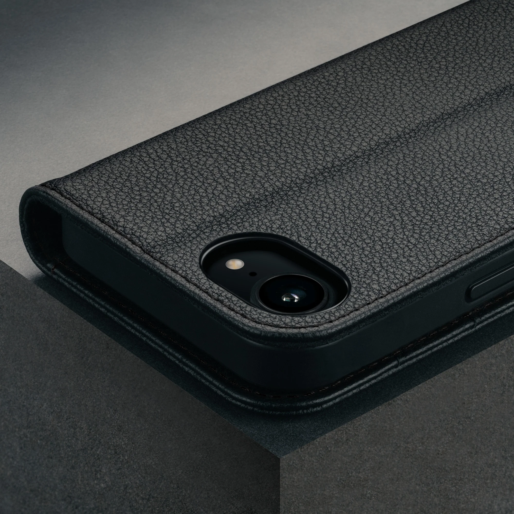 iPhone 17e / 16e Leather Case (with Stand Function) - Image 20