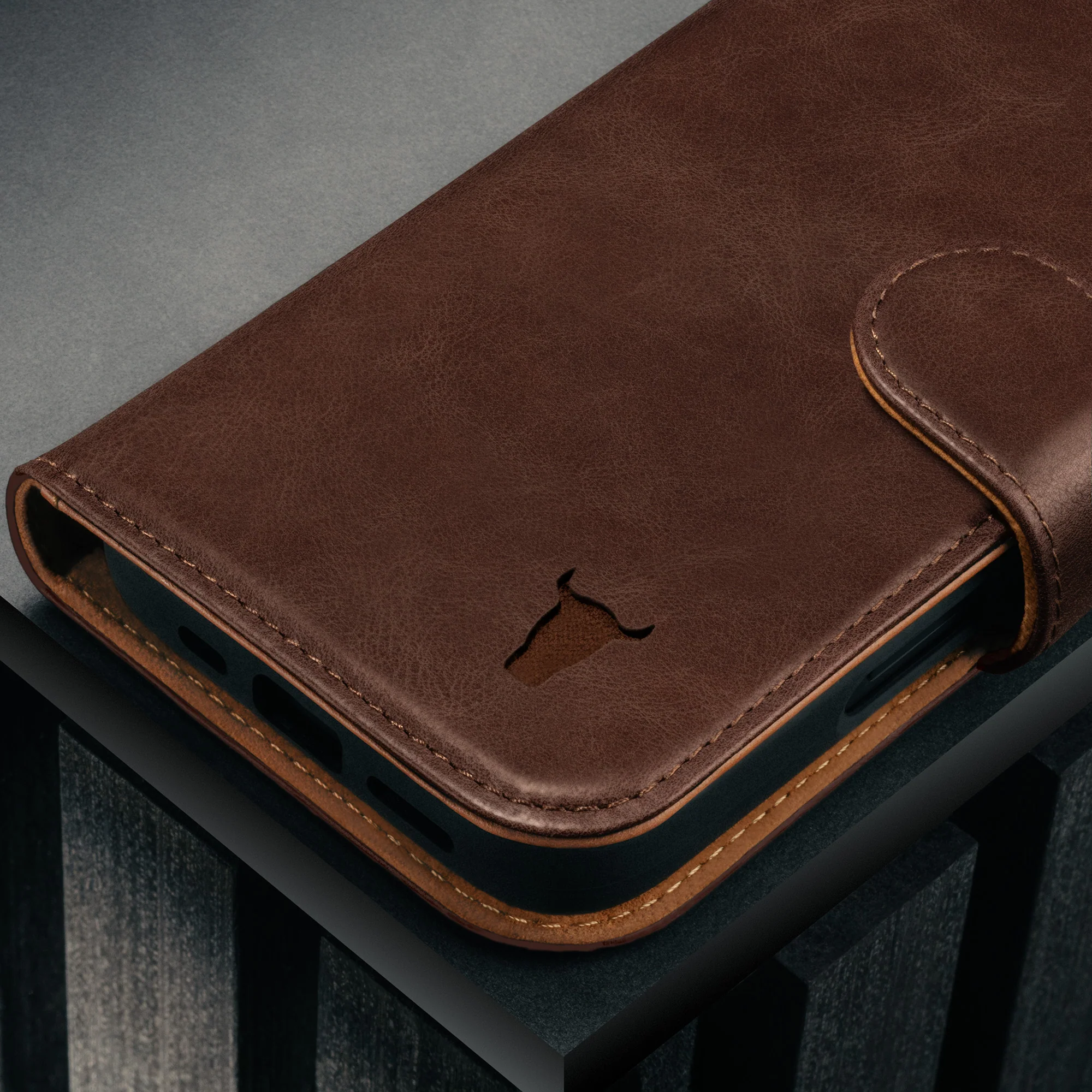 iPhone 17 2-in-1 Detachable Leather Wallet Case (MagSafe Charging) - Image 12