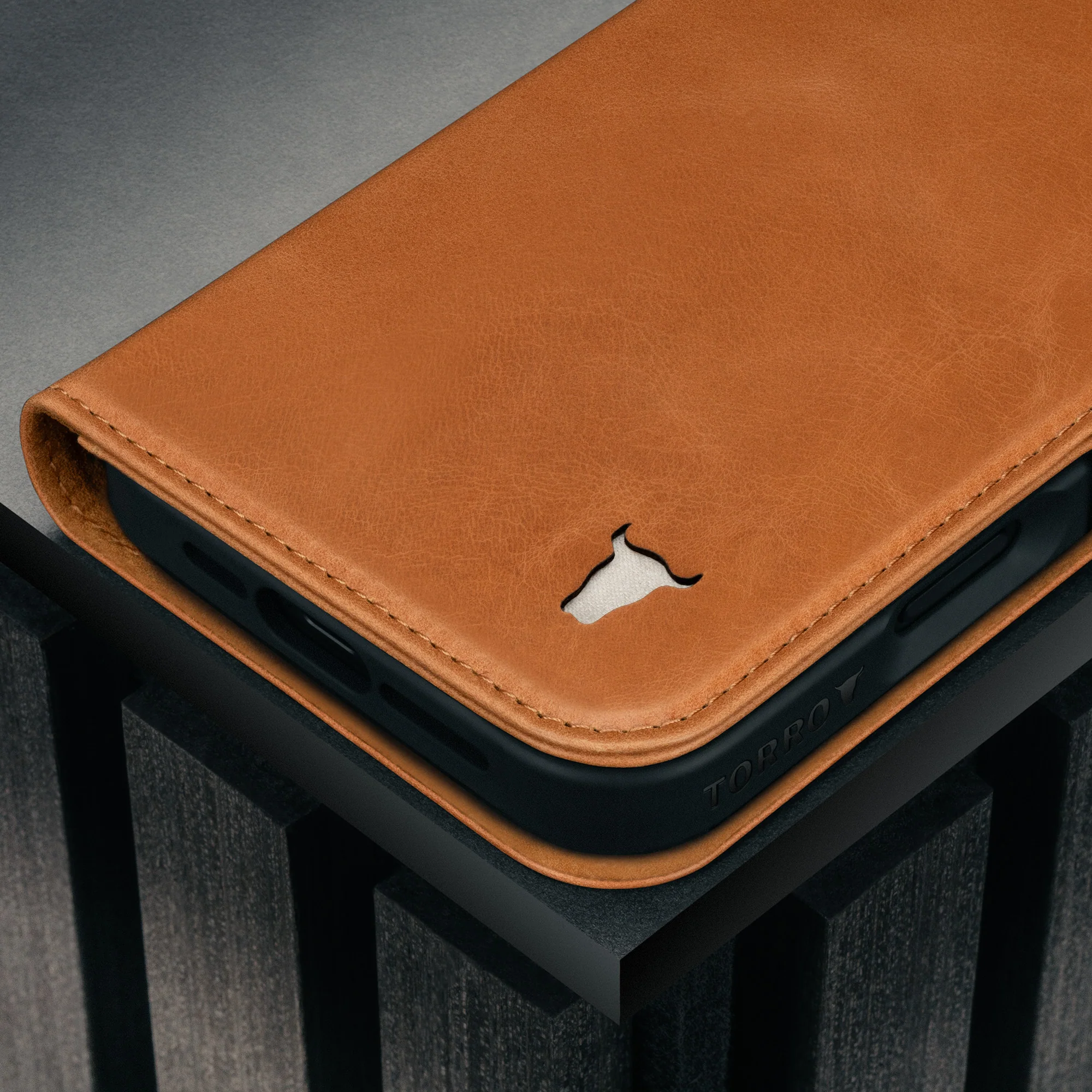 iPhone 17 Leather Case (MagSafe Charging) - Image 24