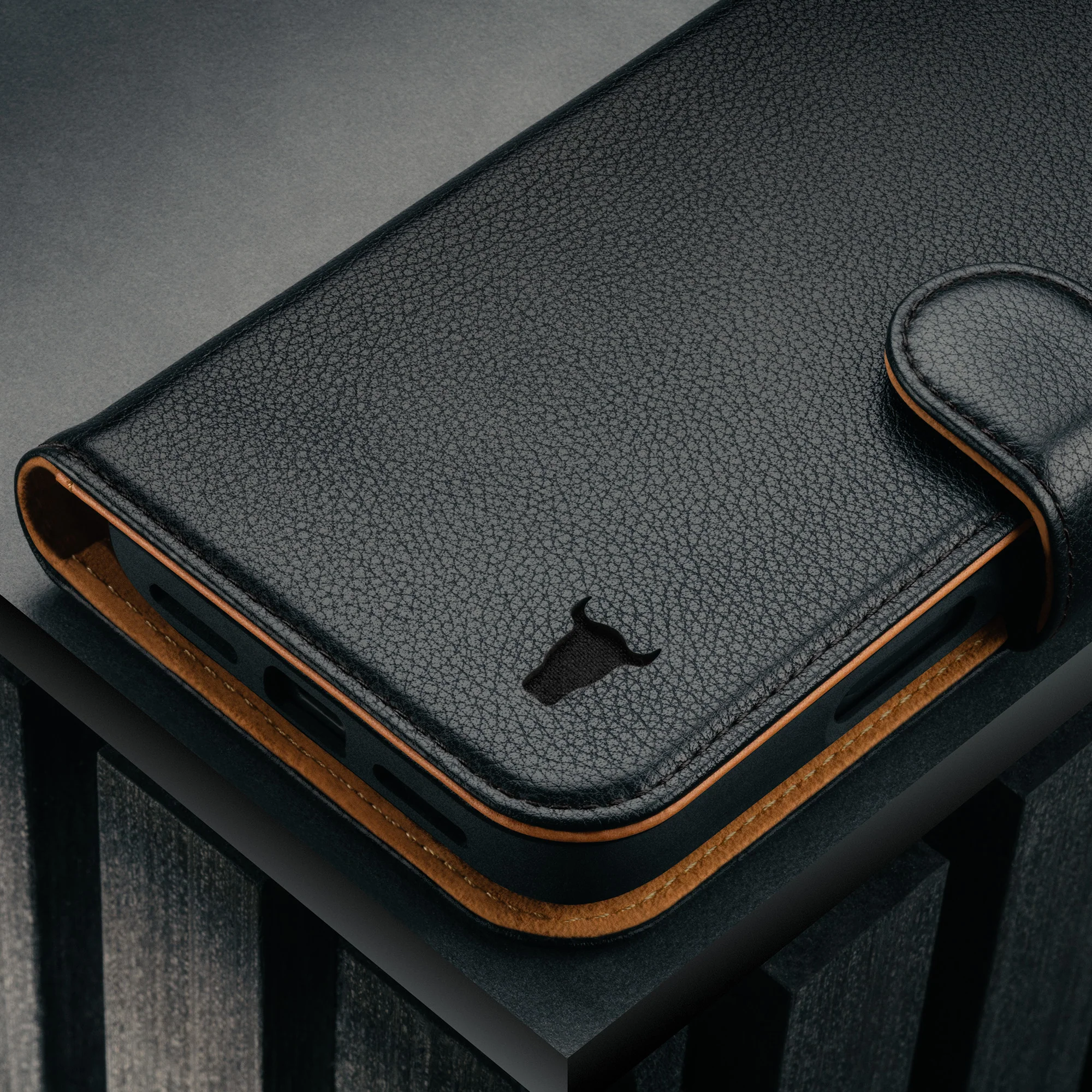 iPhone 17 Pro 2-in-1 Detachable Leather Wallet Case (MagSafe Charging) - Image 20