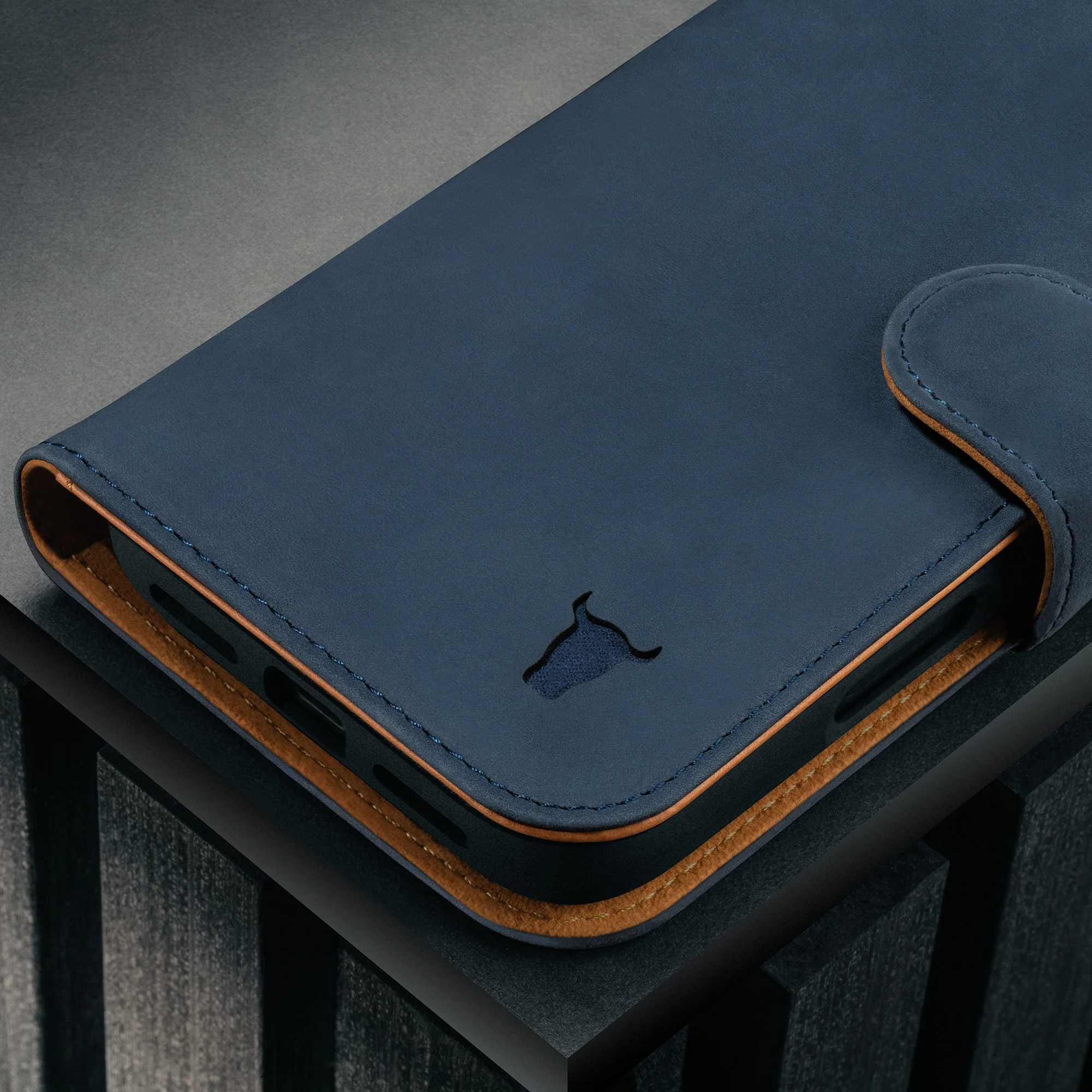 iPhone 17 Pro 2-in-1 Detachable Leather Wallet Case (MagSafe Charging) - Image 25