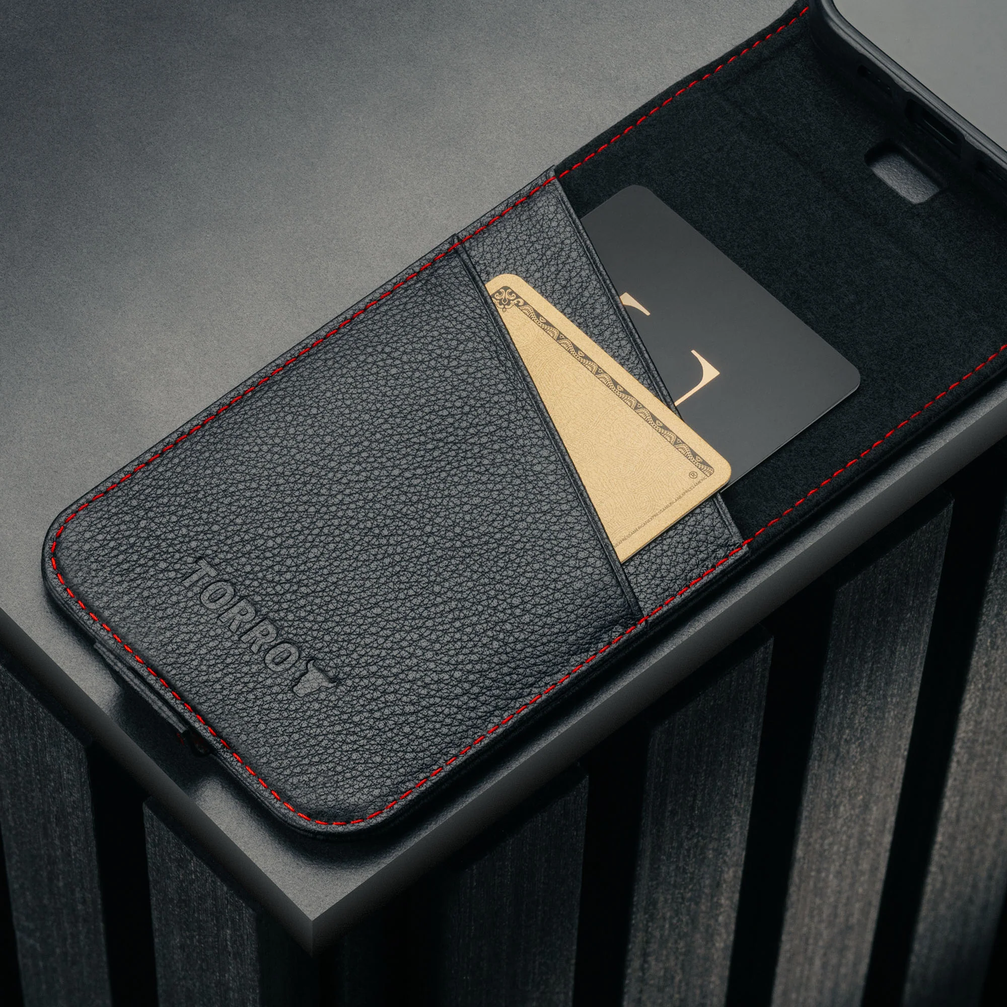 iPhone 17 Pro Leather Flip Case (MagSafe Charging) - Image 3
