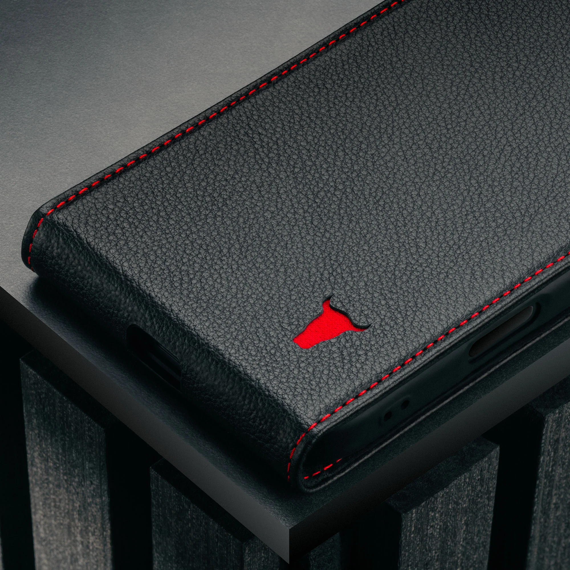iPhone 17 Pro Leather Flip Case (MagSafe Charging) - Image 7