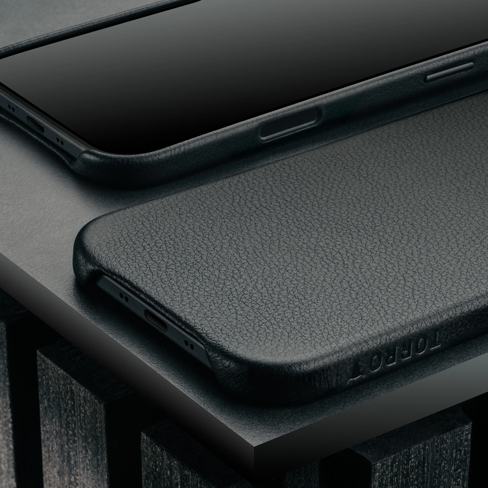 iPhone Air Leather Bumper Case (MagSafe Compatible) - Image 7