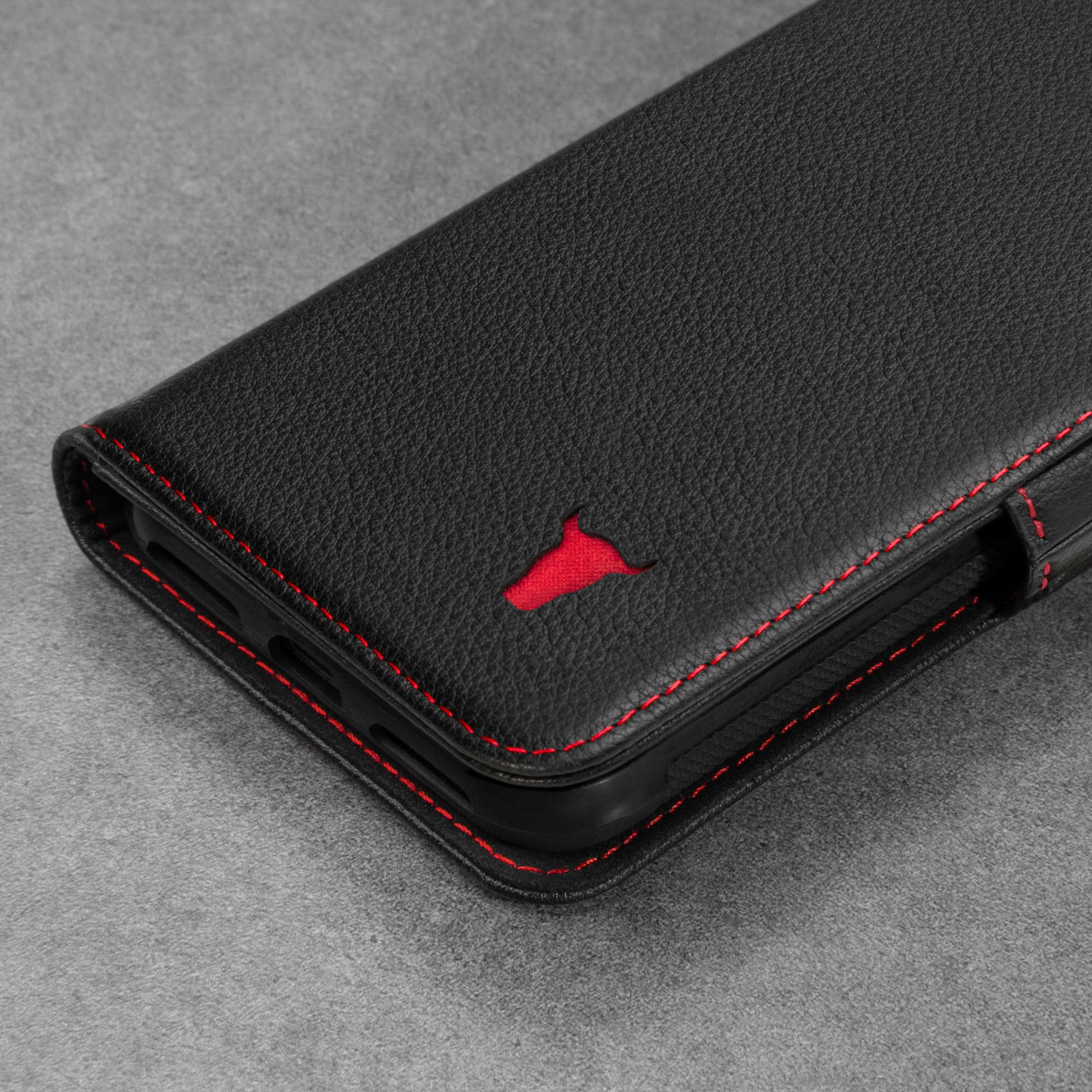 iPhone SE Leather Case (Compatible with iPhone 8/7) - Image 8