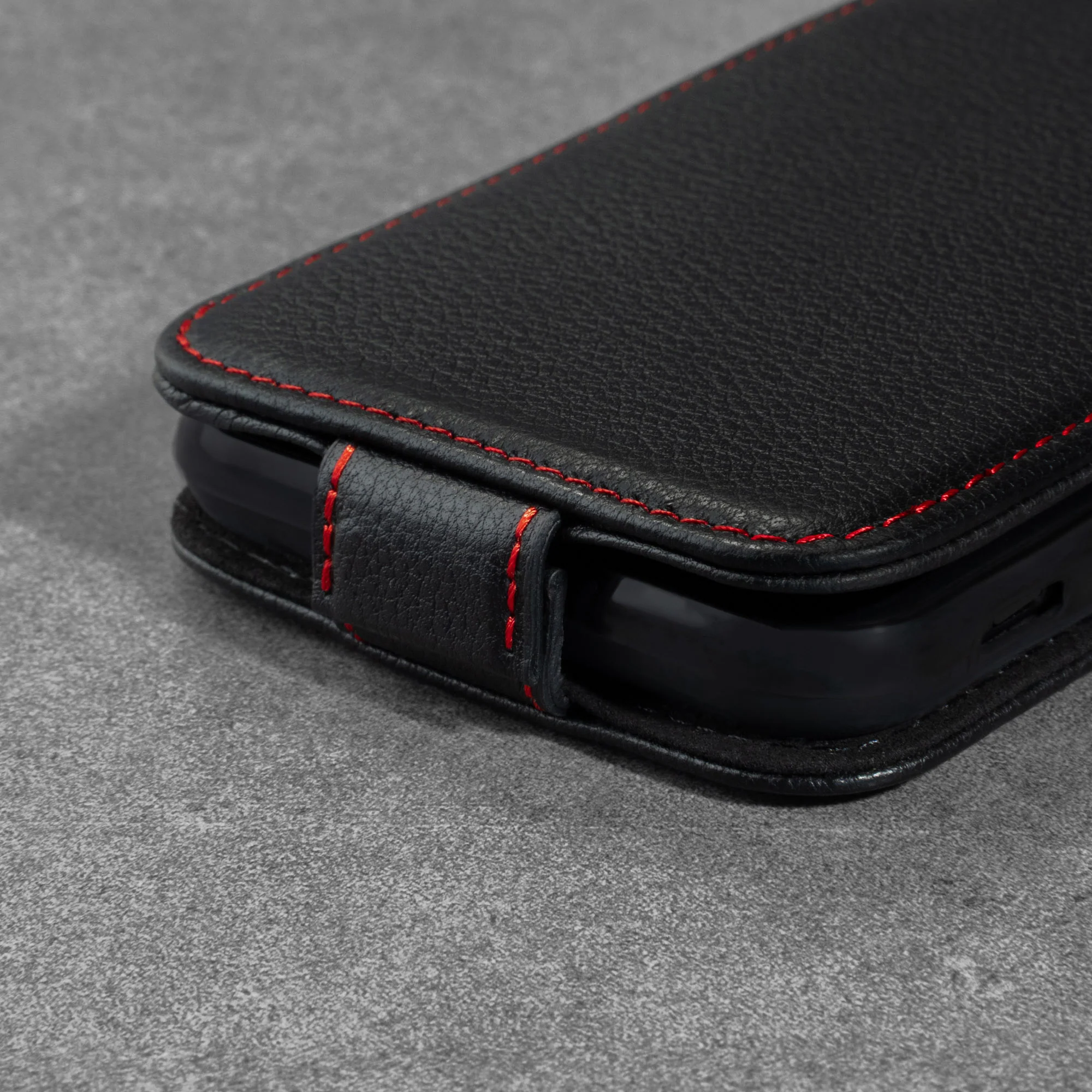 iPhone SE Leather Flip Case (Compatible with iPhone 8/7) - Image 6