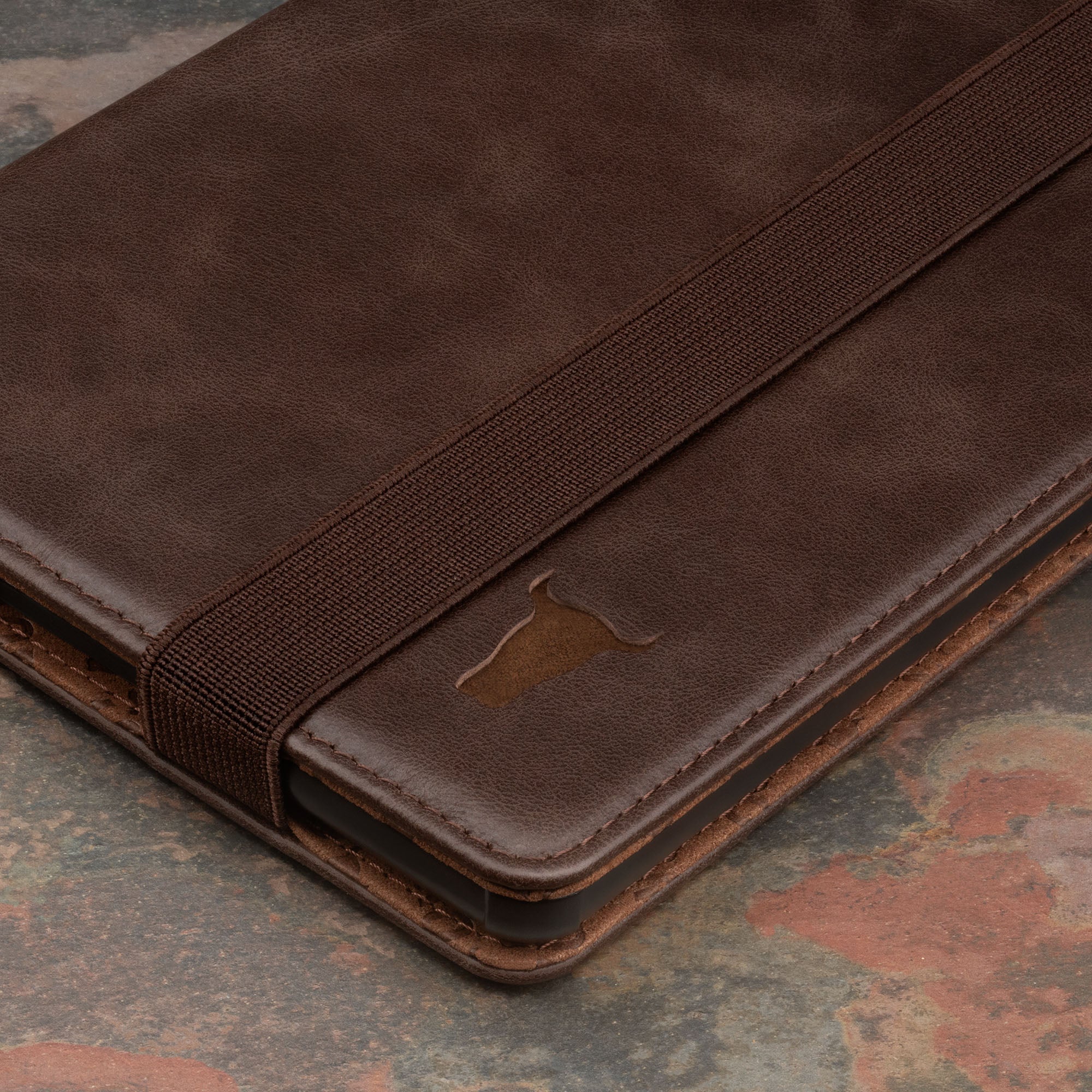 Kindle Paperwhite / Paperwhite Signature Edition Leather Case (11th Gen, 2021/2022/2023) - Image 11