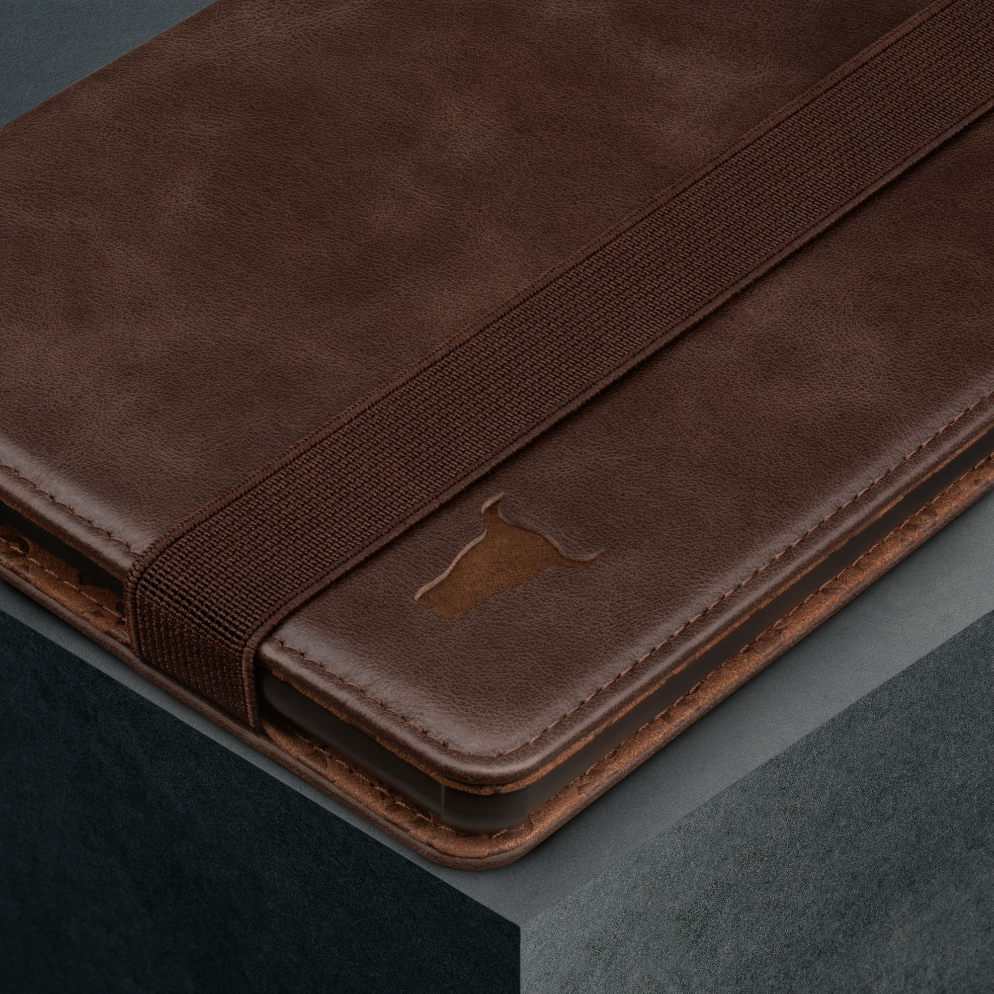 Kindle Paperwhite / Paperwhite Signature Edition & Kindle Colorsoft Leather Case (2024/2025 Models) - Image 10