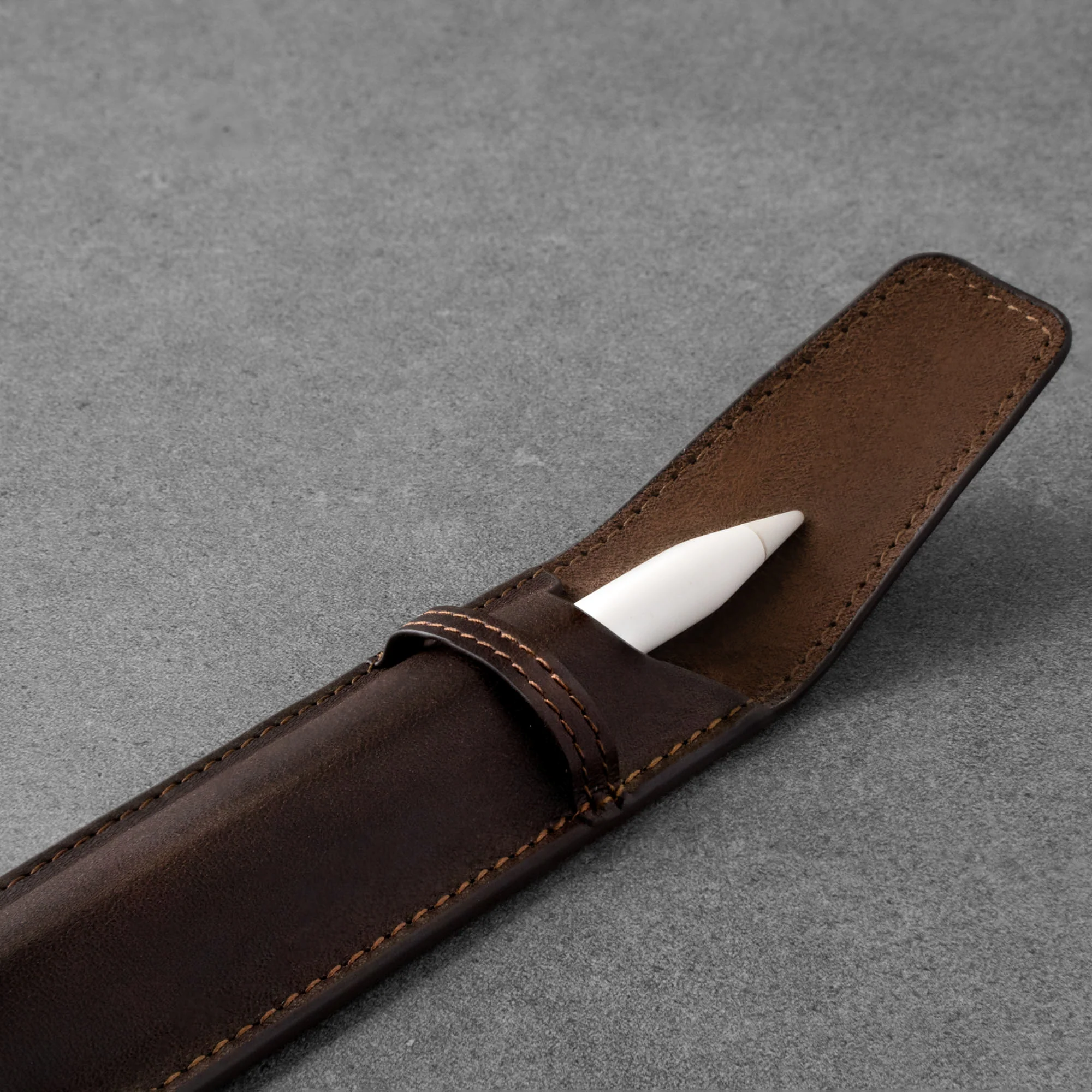 Apple Pencil Leather Case (Pencil Pro, USB-C, 2nd & 1st Gen Compatible) - Image 9