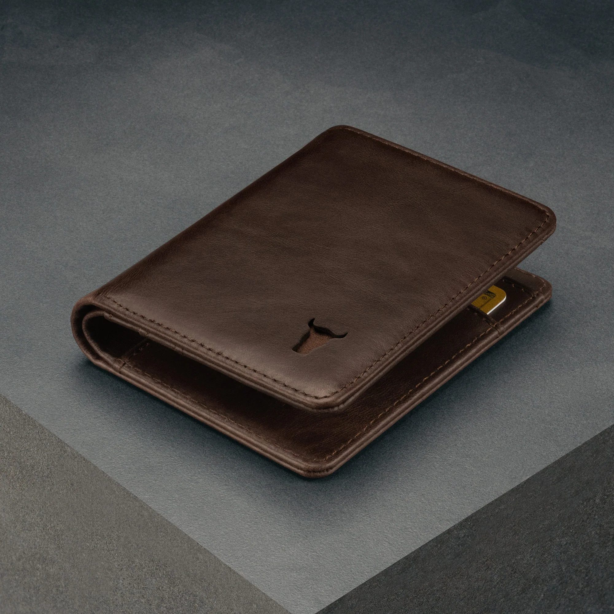 Leather Bifold Wallet (RFID) - Image 15
