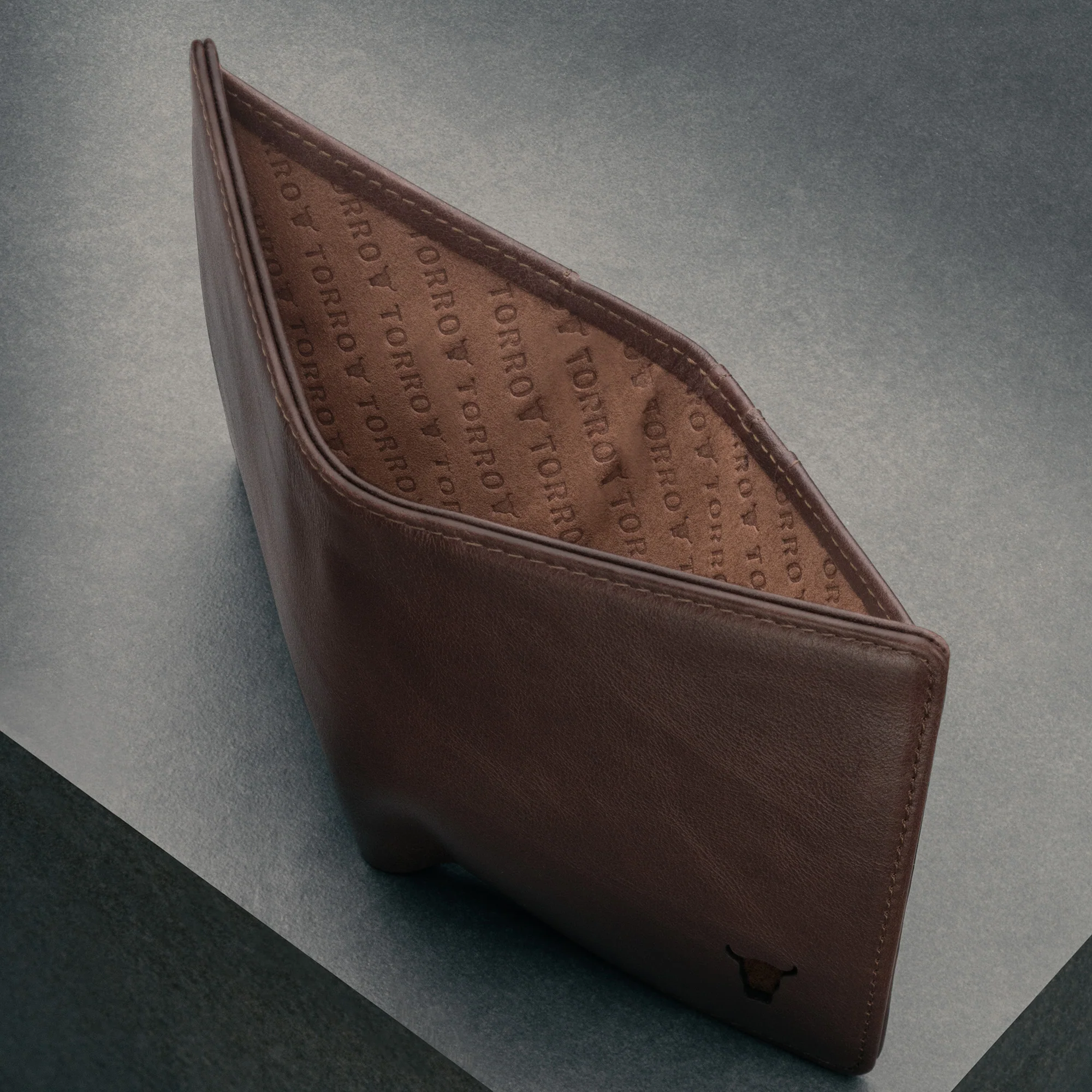 Leather Bifold Wallet (RFID) - Image 17
