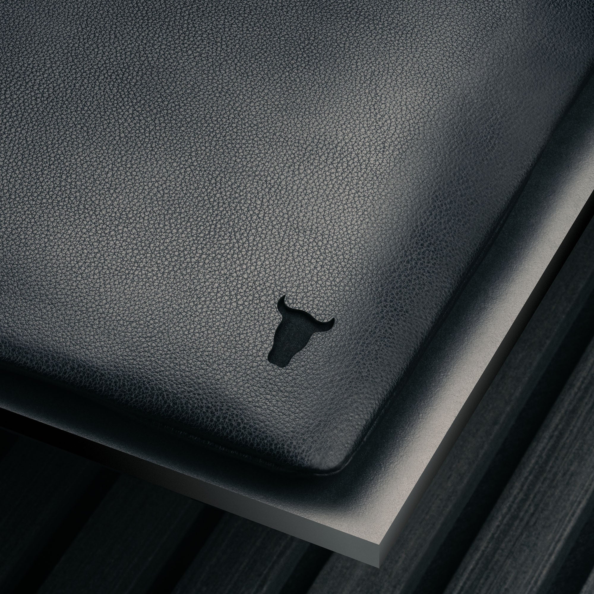 Leather Laptop Sleeve with Zip Closure (for 13" to 16”) - Image 6