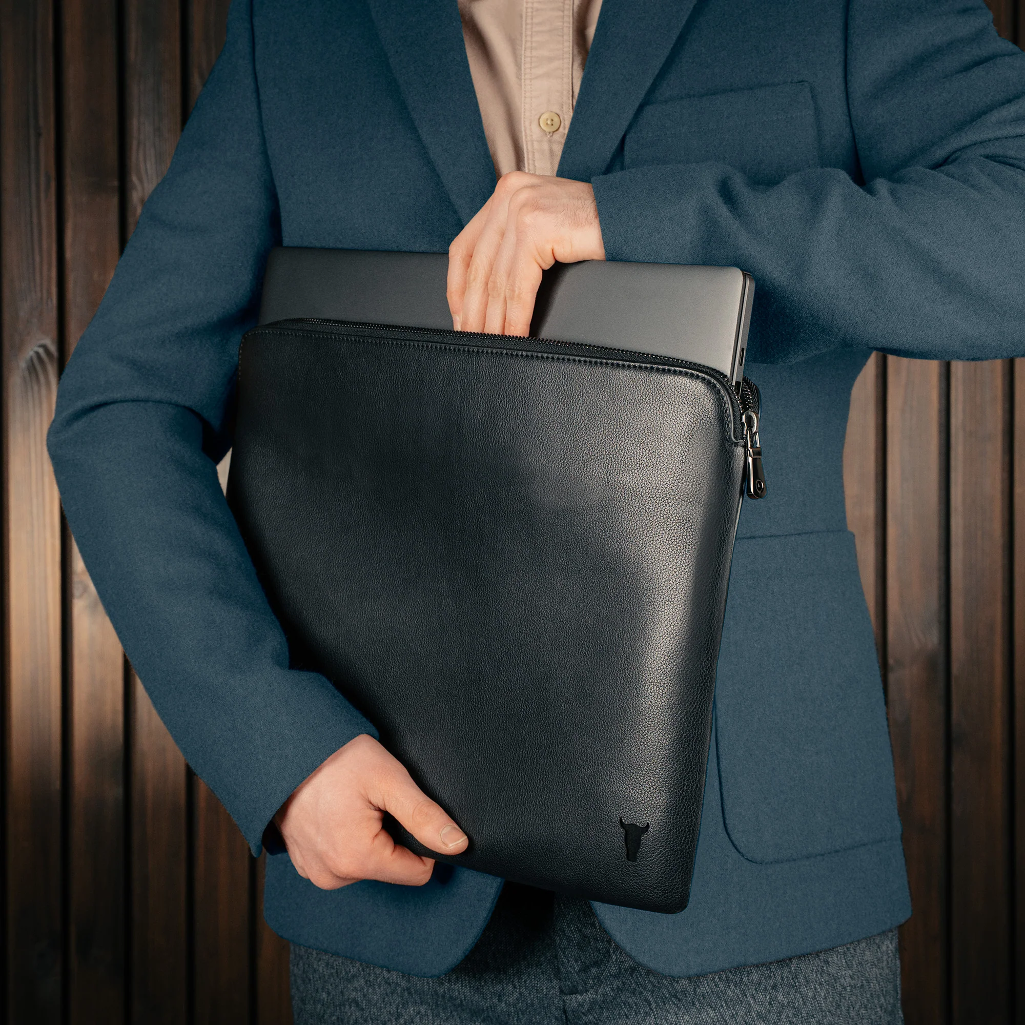 Leather Laptop Sleeve with Zip Closure (for 13" to 16”) - Image 7