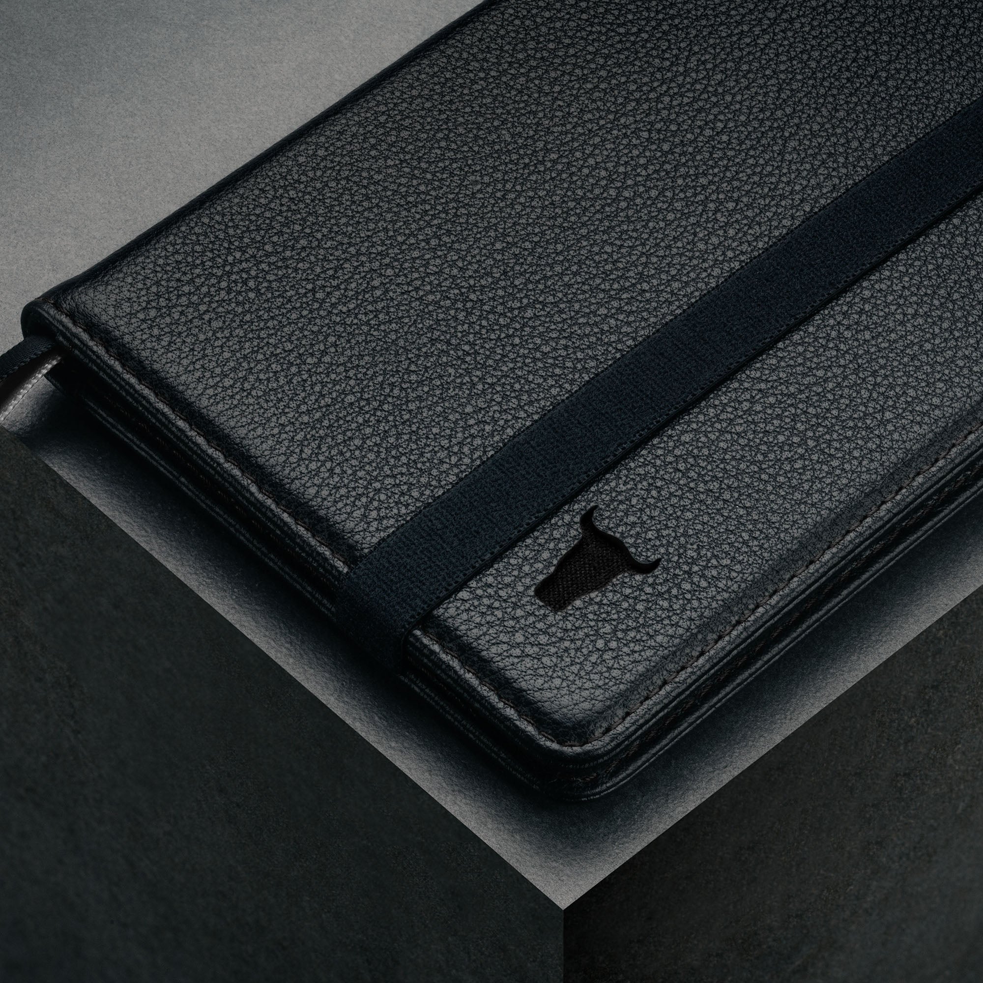 Leather Passport Holder - Image 15