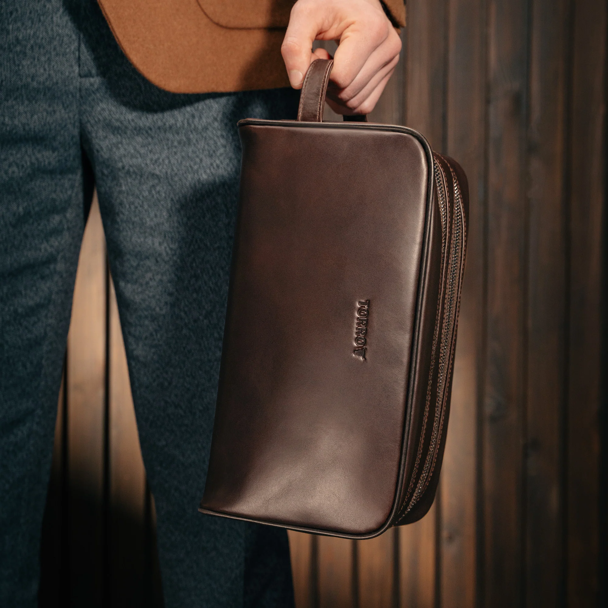Leather Wash Bag / Toiletry Bag - Image 10