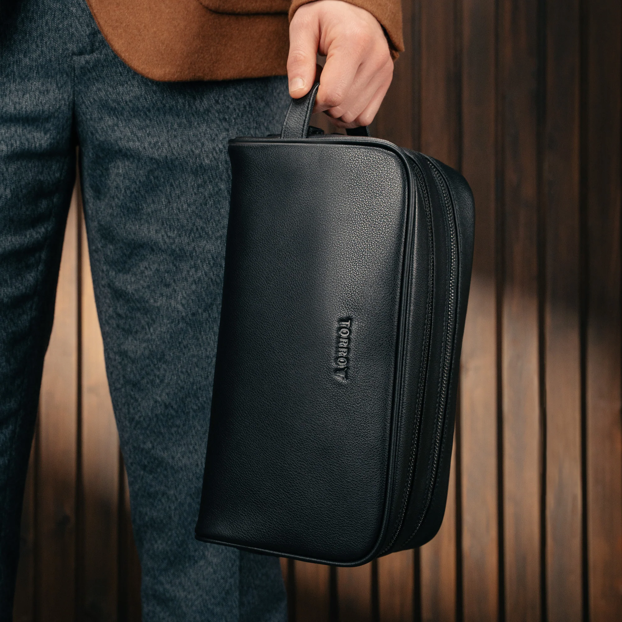 Leather Wash Bag / Toiletry Bag - Image 5