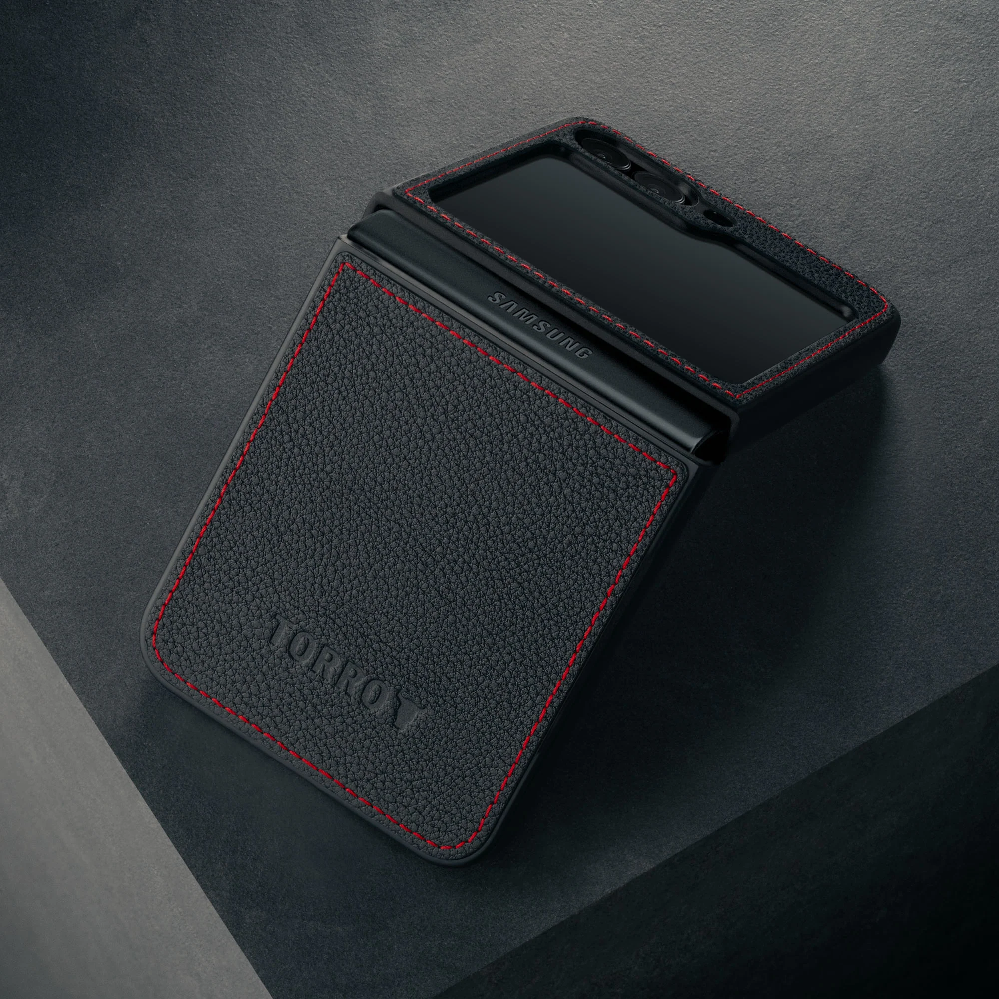 Galaxy Z Flip6 / Z Flip7 FE Leather Case (2024) - Image 3