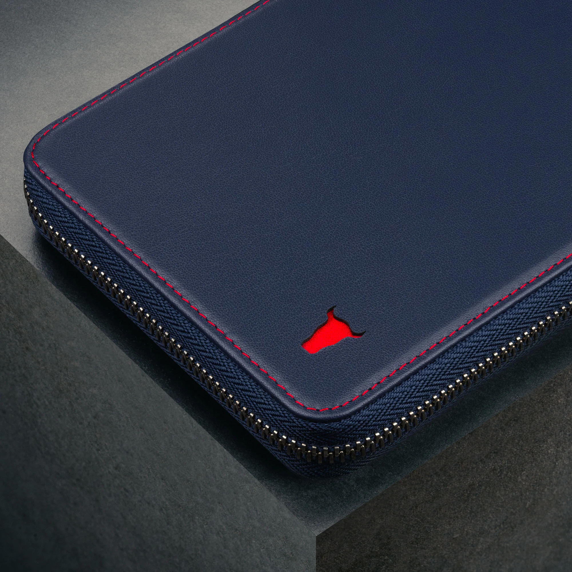 Leather Travel Wallet / Organiser - Image 21