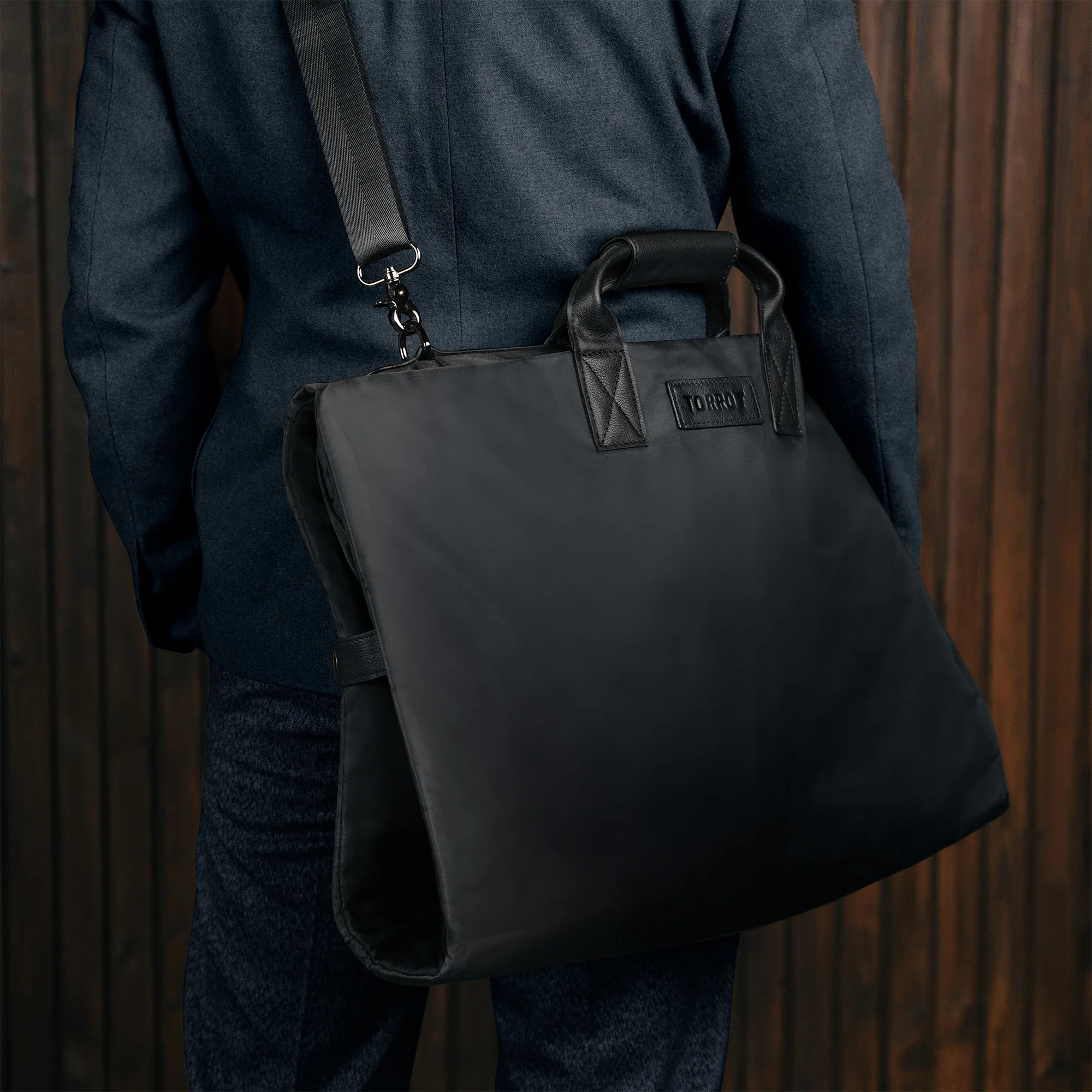 Trifold Canvas Suit Carrier / Garment Bag - Image 6