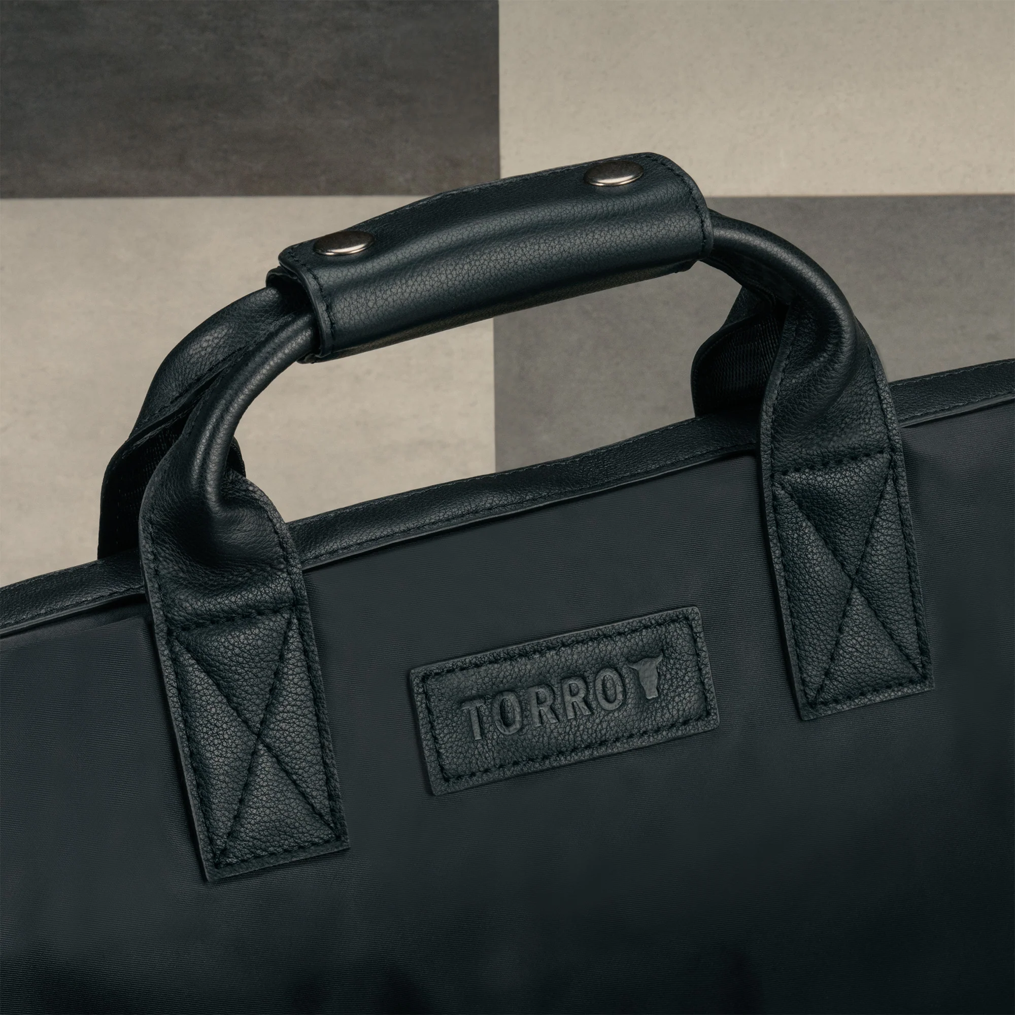 Trifold Canvas Suit Carrier / Garment Bag - Image 7